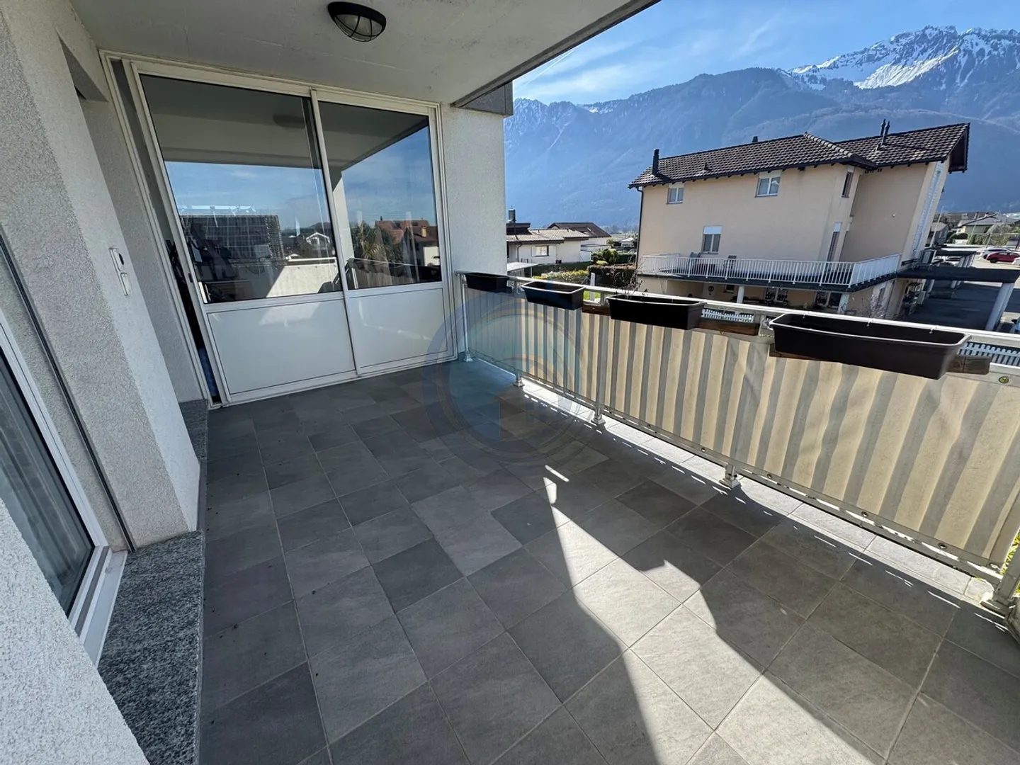 BEAUTIFUL CORNER DUPLEX OF 4.5 ROOMS WITH TERRACE AND PRIVATE GARDEN - Photo 10 of 12