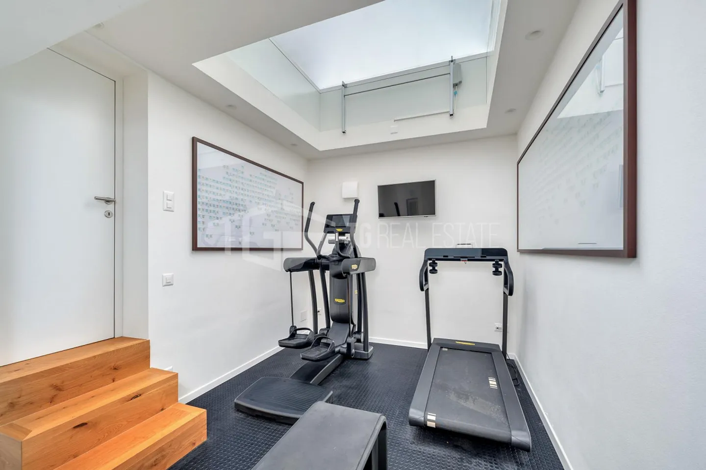 Prestigious Villa in Montagnola - Lake View, Indoor Pool and Dock - Photo 6 of 13