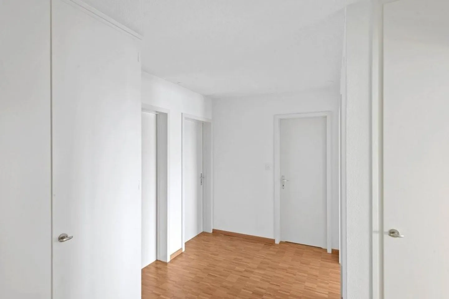 Vivere nel quartiere di Niklausen - Vista nel verde - Foto 2 di 8