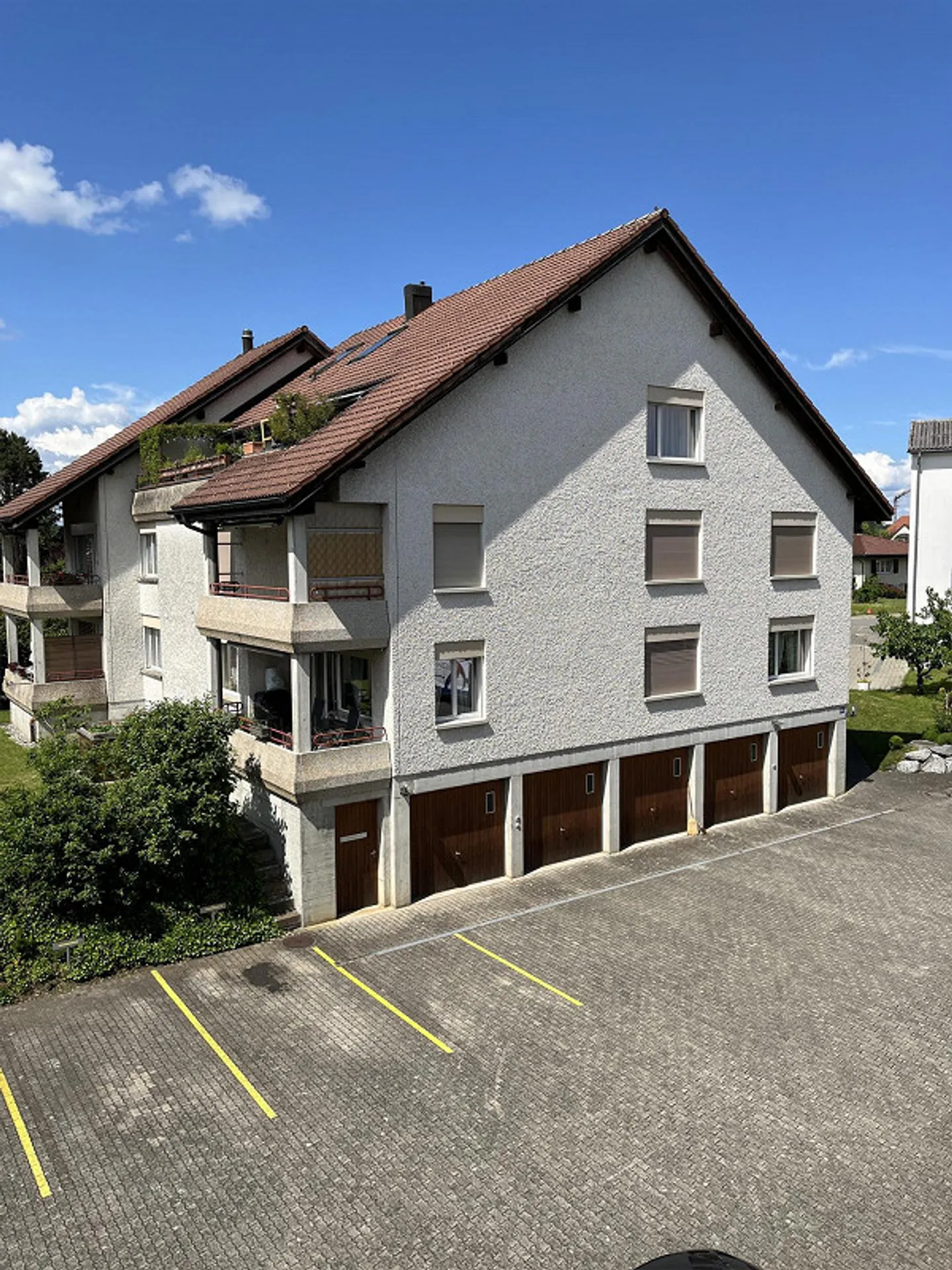 Schöne, helle 3.5 - Zimmerwohnung in kleinem MFH - Foto 2 von 14