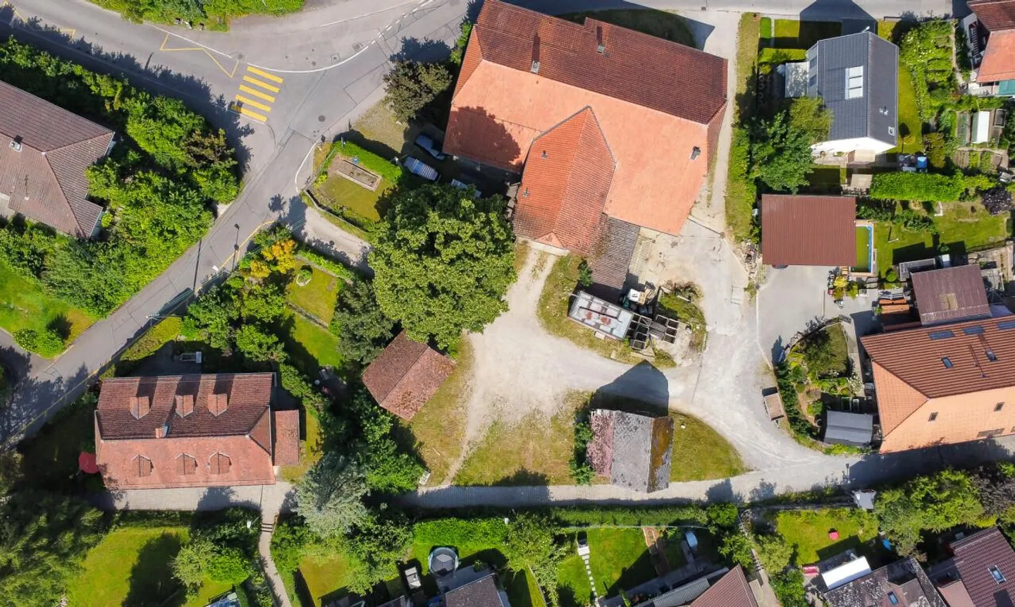 Fattoria centrale con potenziale di sviluppo - Foto 1 di 13