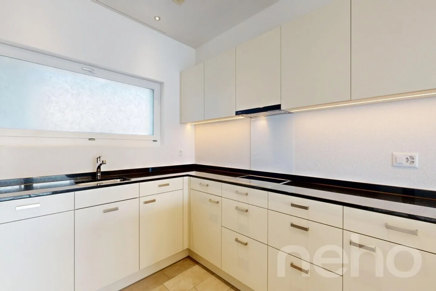 Moderne 3.5-Zimmer-Wohnung mit Balkon - Foto 4 von 12