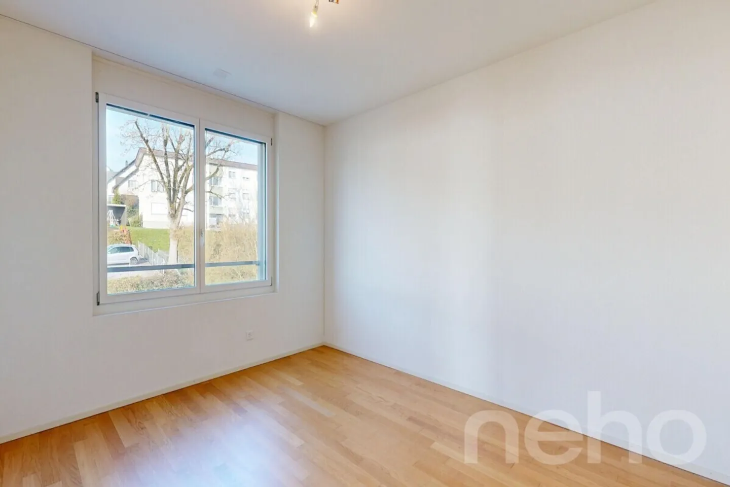 Moderne 3.5-Zimmer-Wohnung mit Balkon - Foto 7 von 12