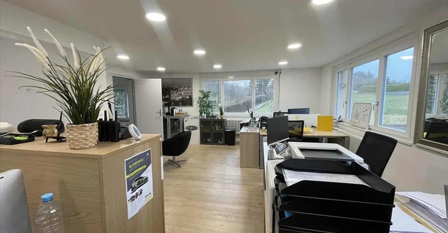 Spazio ufficio in affitto - Foto 2 di 4