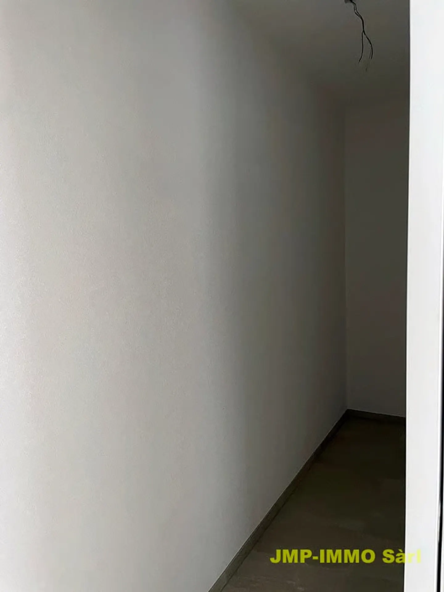 Très bel appartement en attique dans petite PPE - Foto 11 di 13