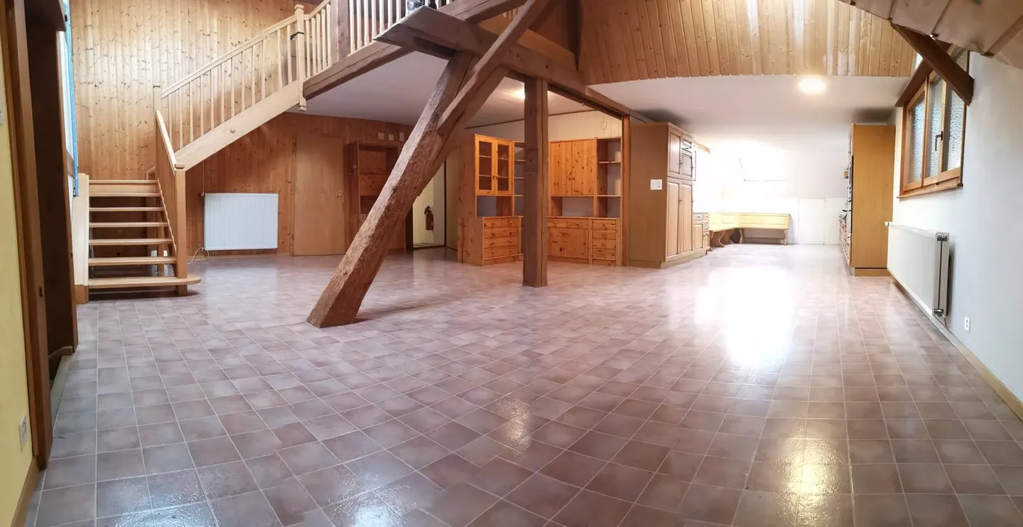 Baisse de prix : grand duplex au centre du village avec garage et atelier, libre de suite - Foto 8 von 30
