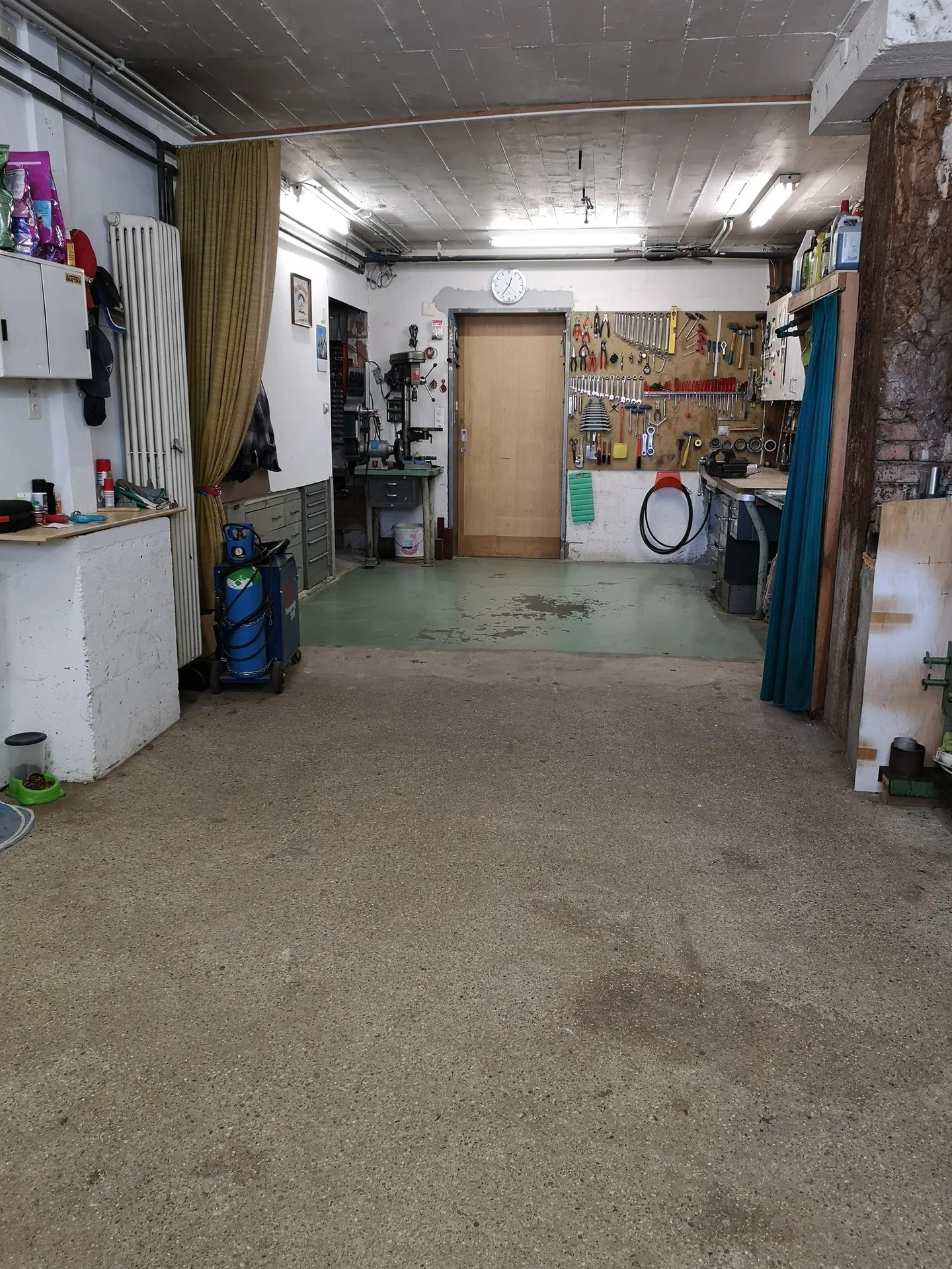 Baisse de prix : grand duplex au centre du village avec garage et atelier, libre de suite - Foto 5 von 30