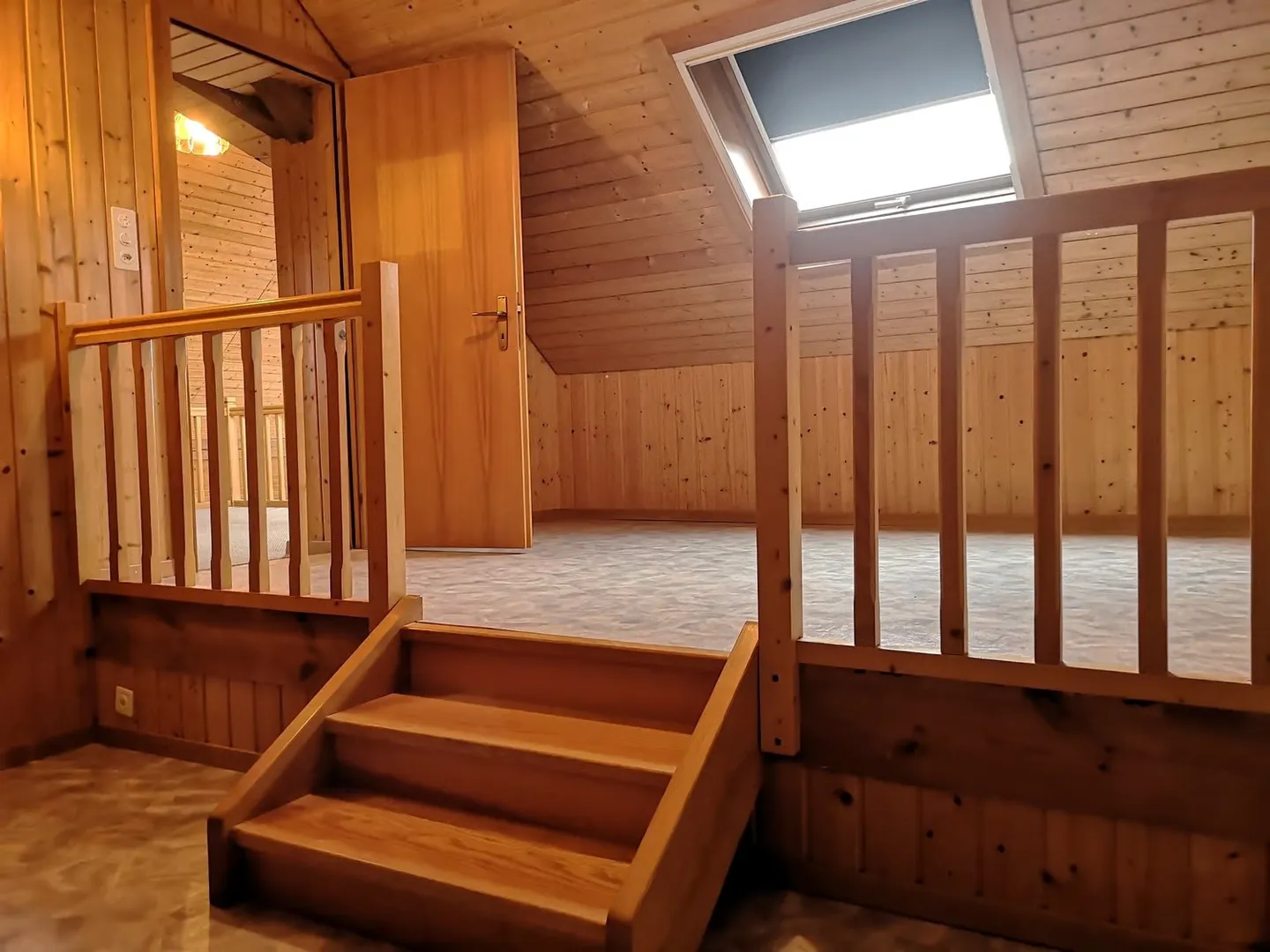 Baisse de prix : grand duplex au centre du village avec garage et atelier, libre de suite - Foto 29 von 30