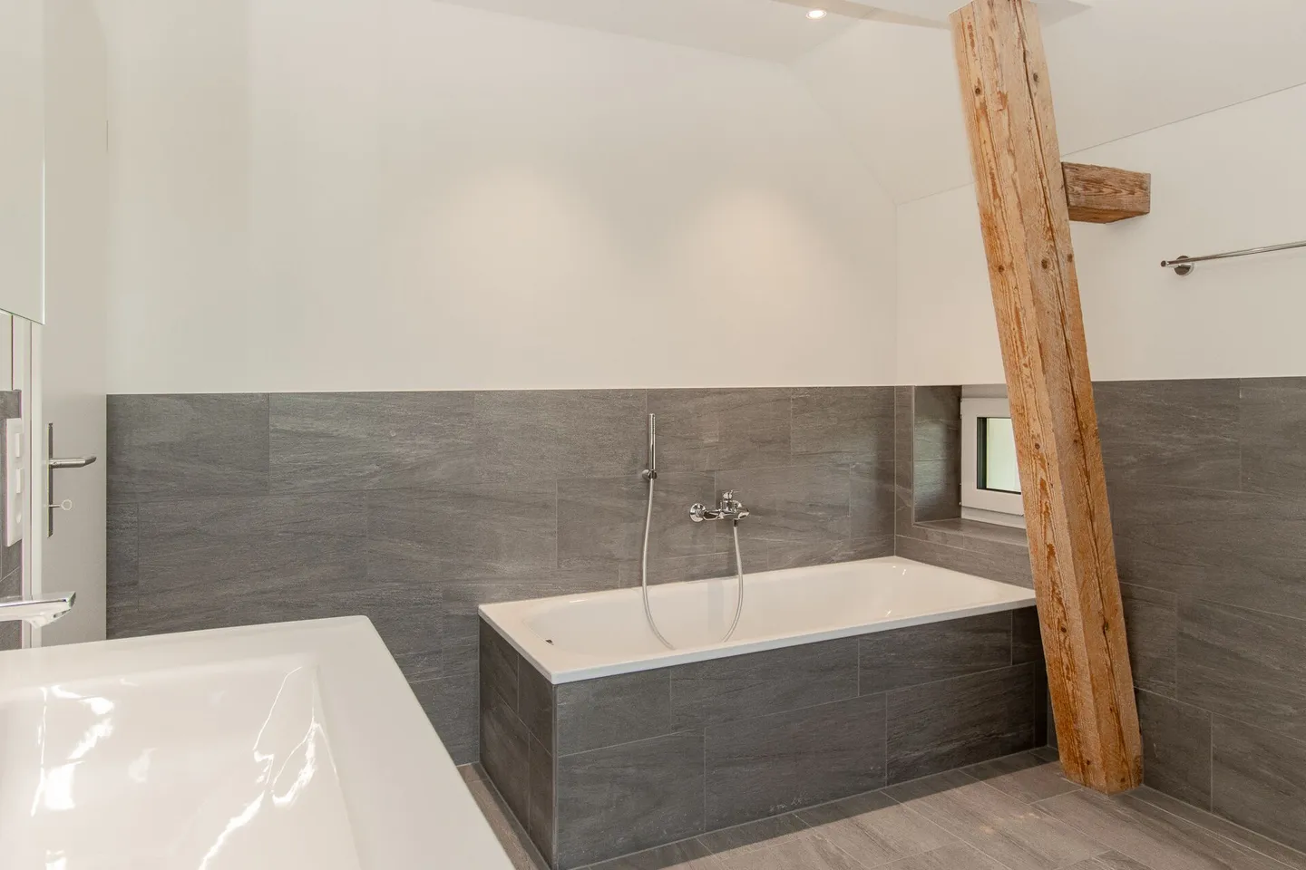 Freistehendes 6.5-Zimmer-Einfamilienhaus - Foto 10 von 13