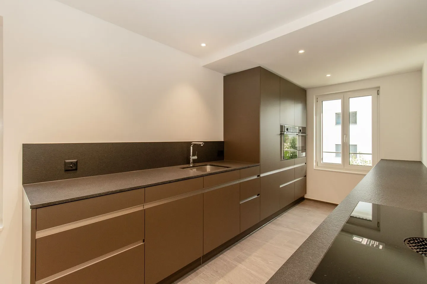 Freistehendes 6.5-Zimmer-Einfamilienhaus - Foto 2 von 13