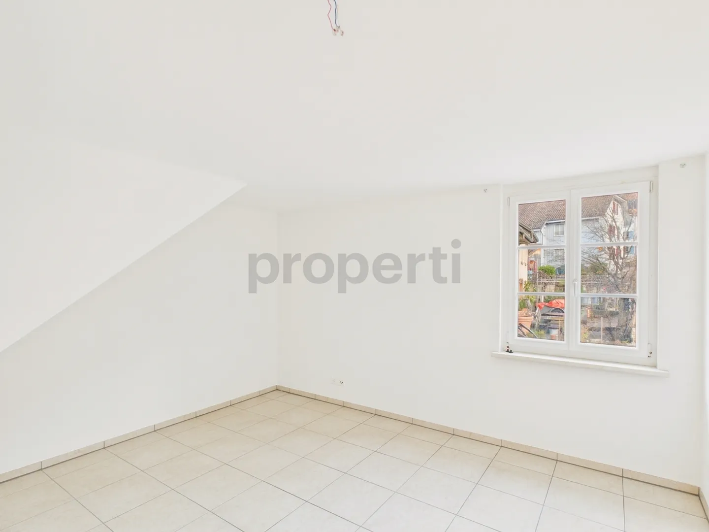 Moderne 4-Zimmer-Wohnung in Büsserach - Foto 10 von 13