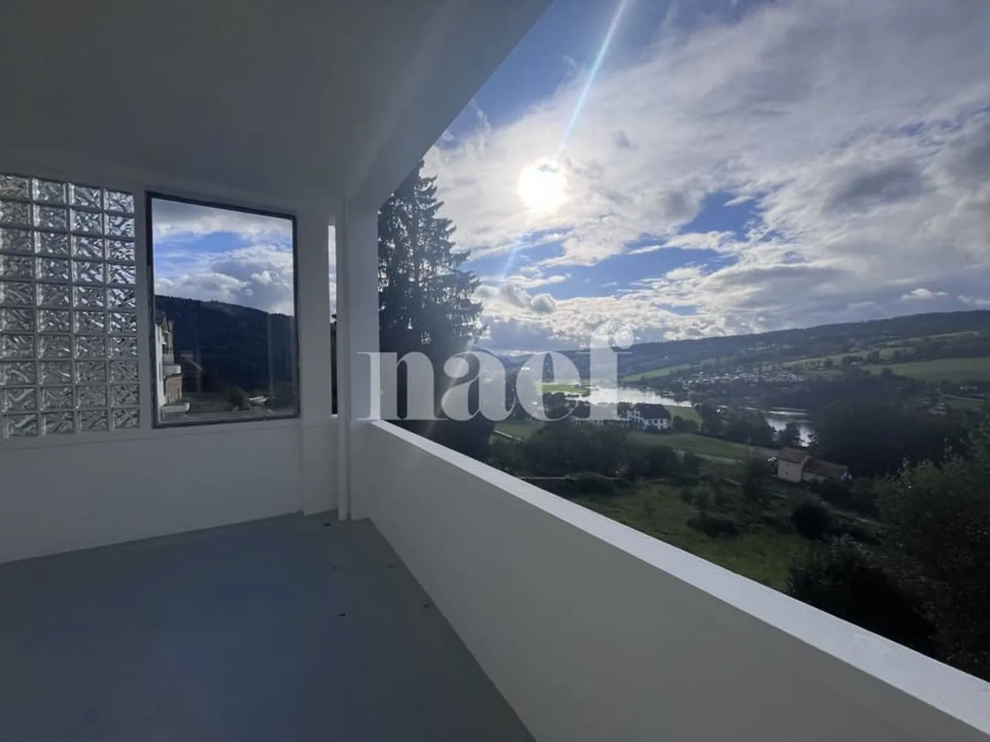 Appartamento di 3 stanze in un edificio con ampio giardino comune - Foto 5 di 13