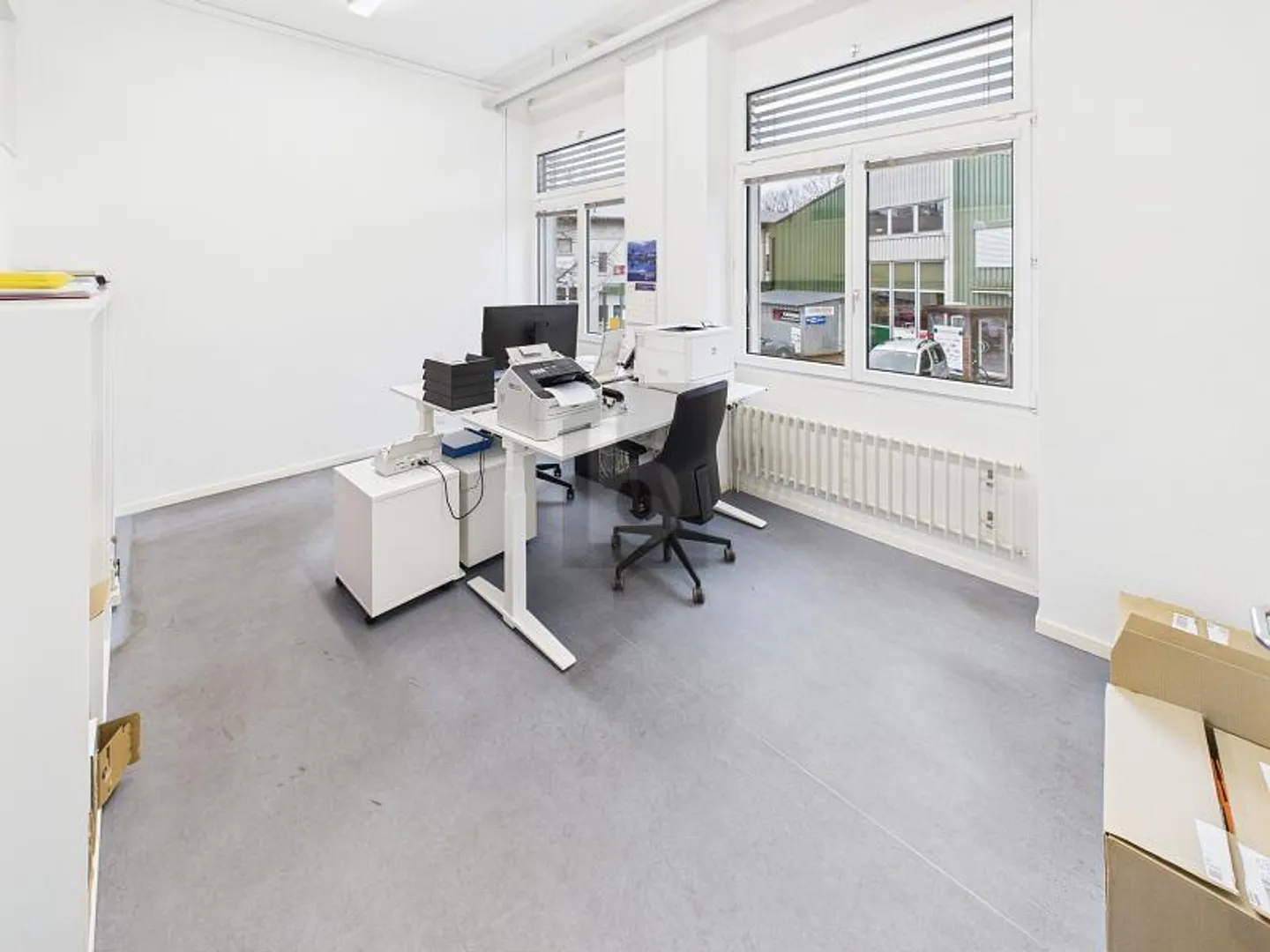 Spazio ufficio moderno a Niederscherli - Foto 5 di 6