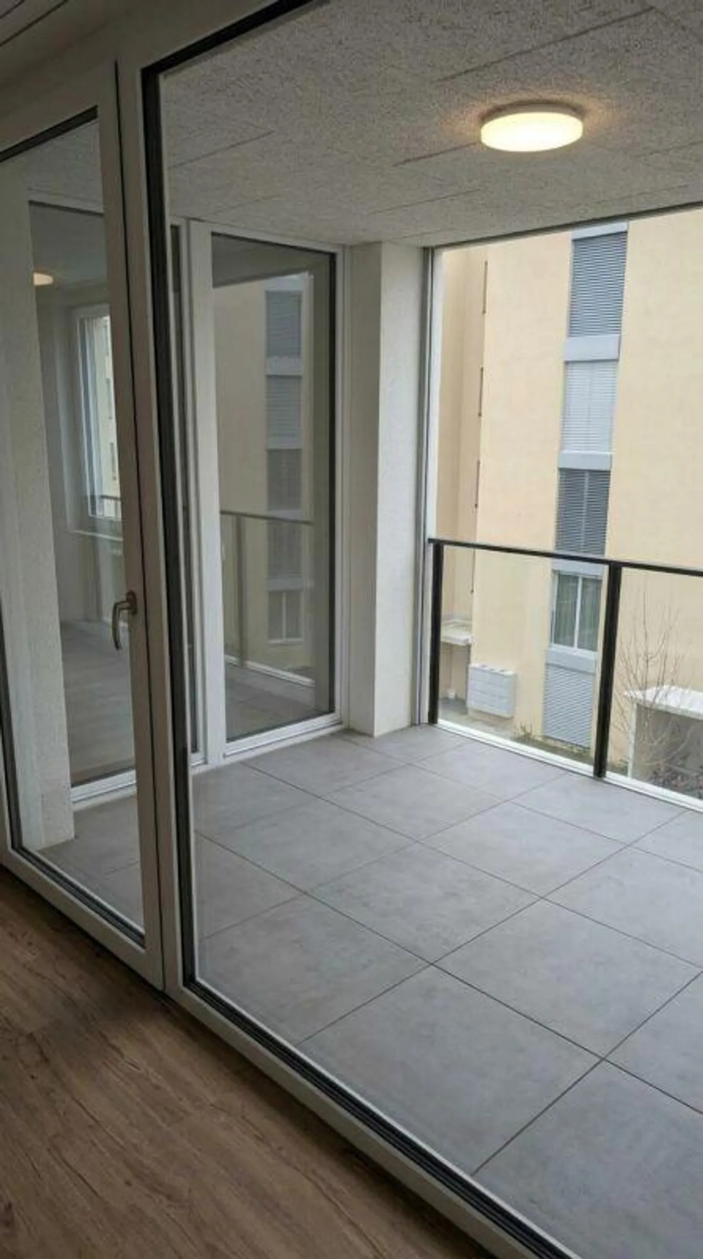 Appartamento attraente di 2,5 stanze con loggia confortevole - Foto 8 di 8