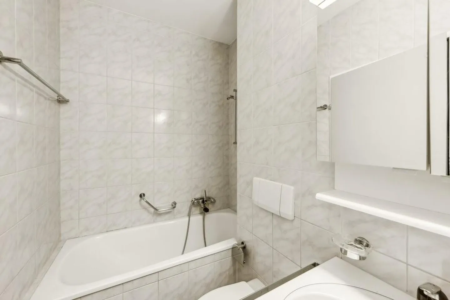 Modern 2.5-room apartment centrally located in Basel - Photo 10 of 10