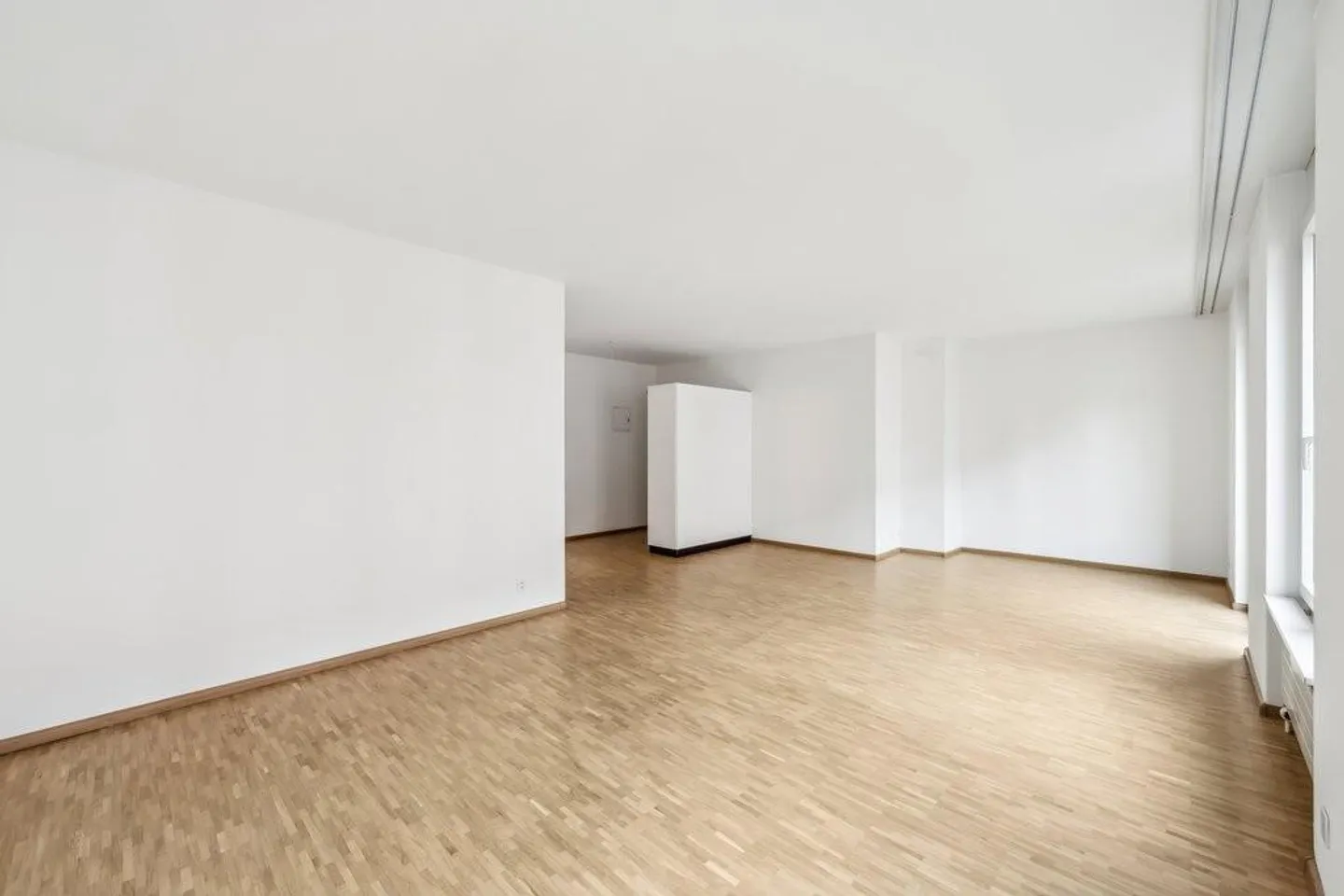 Modern 2.5-room apartment centrally located in Basel - Photo 3 of 10
