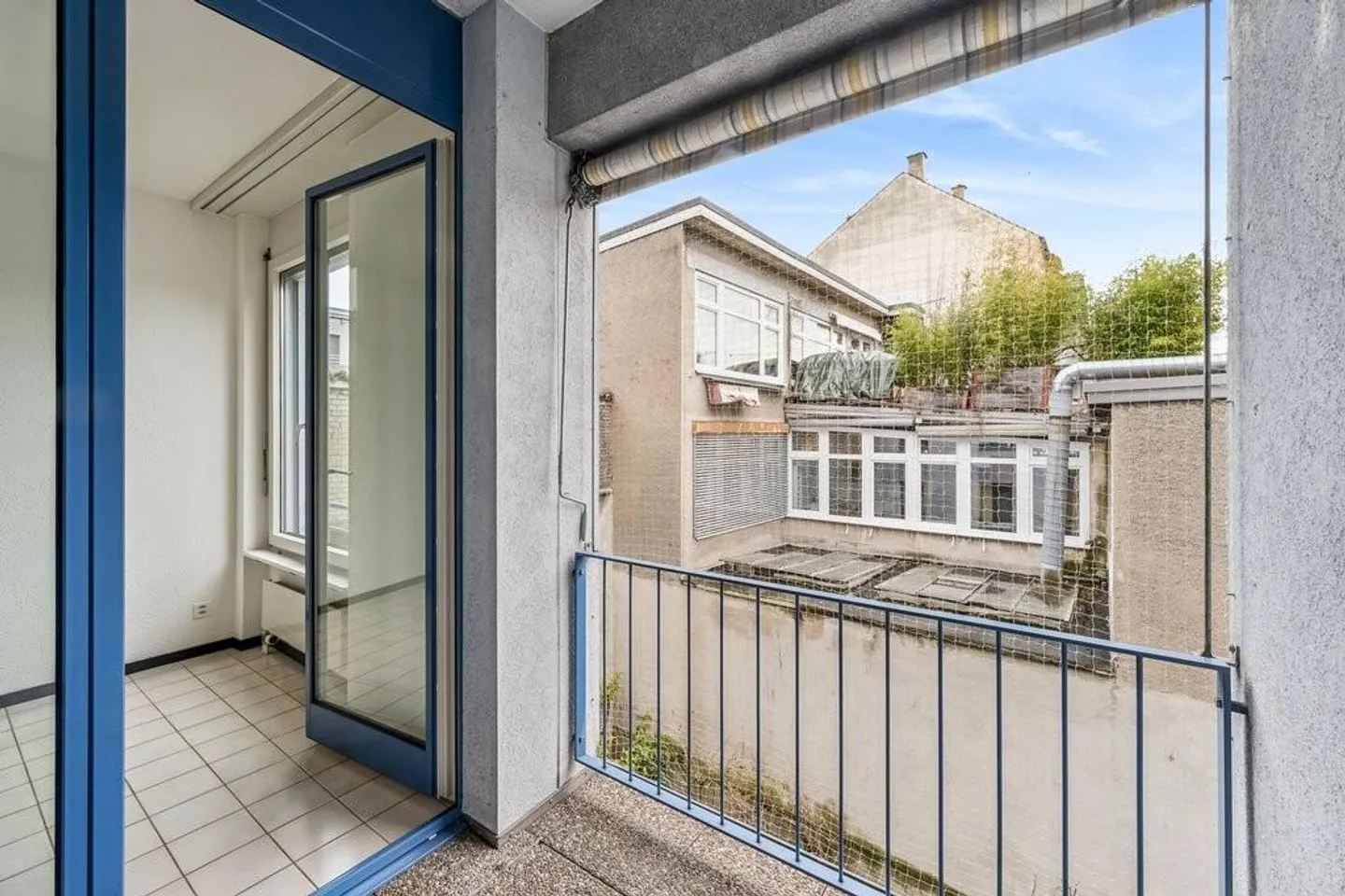 Modern 2.5-room apartment centrally located in Basel - Photo 7 of 10