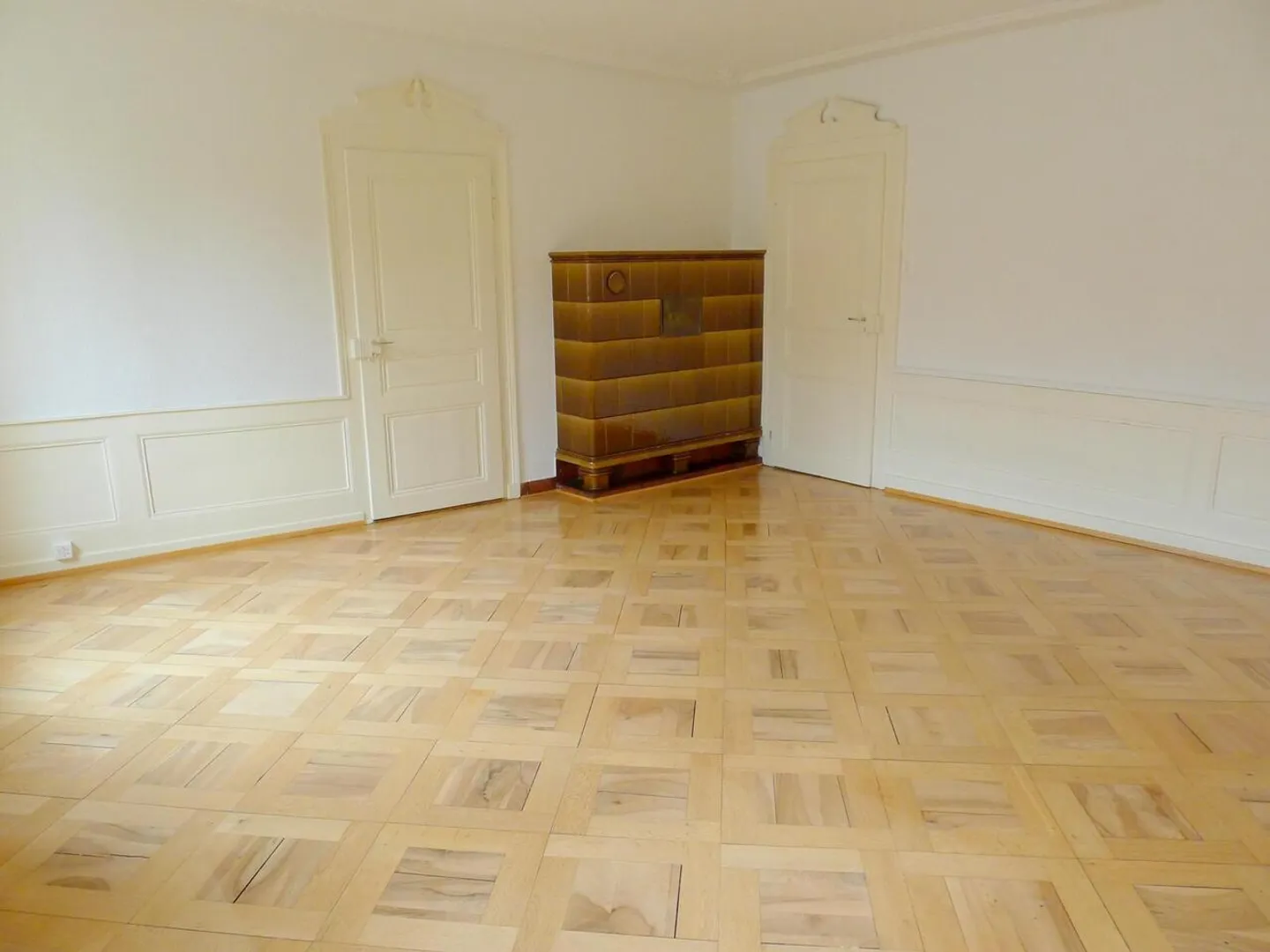 Espace de Bureau Rénové Charmant - Photo 2 sur 13