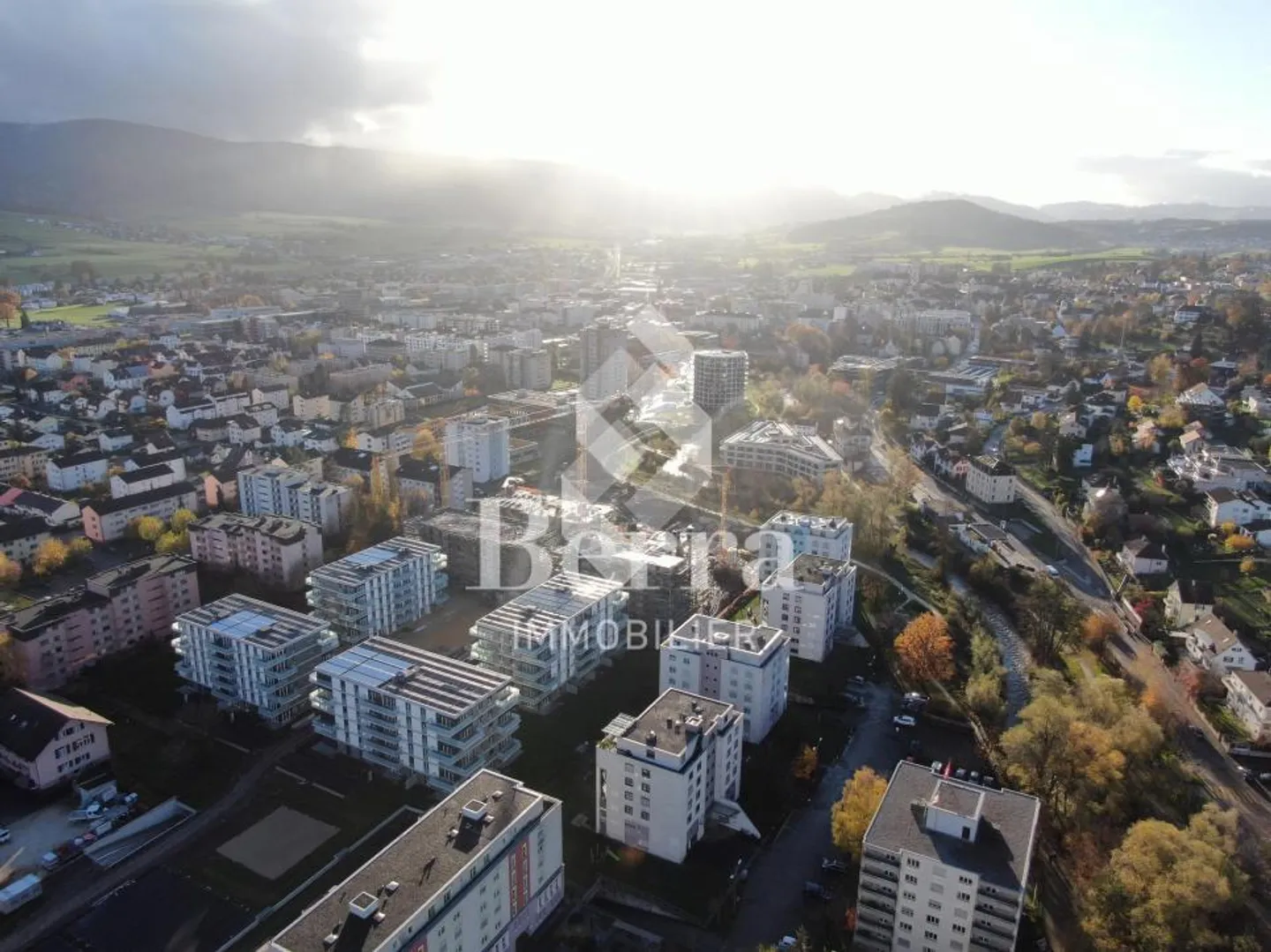 Ökologisches Wohngebäude - Foto 3 von 13