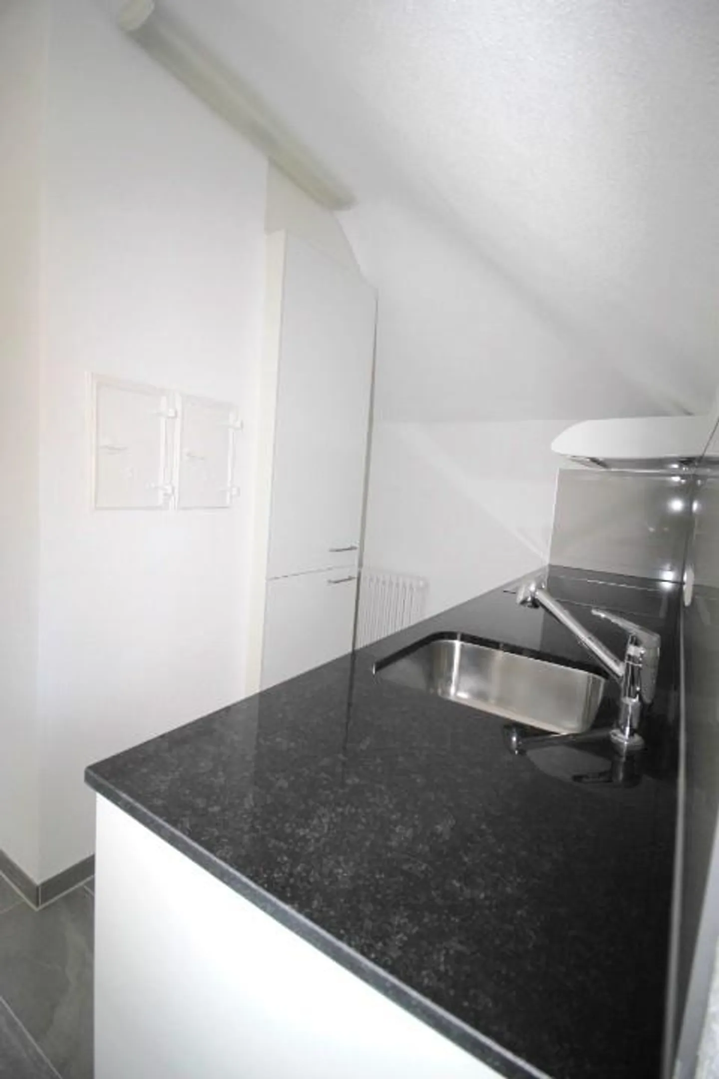 Appartement en duplex de 3,5 pièces - Photo 3 sur 12