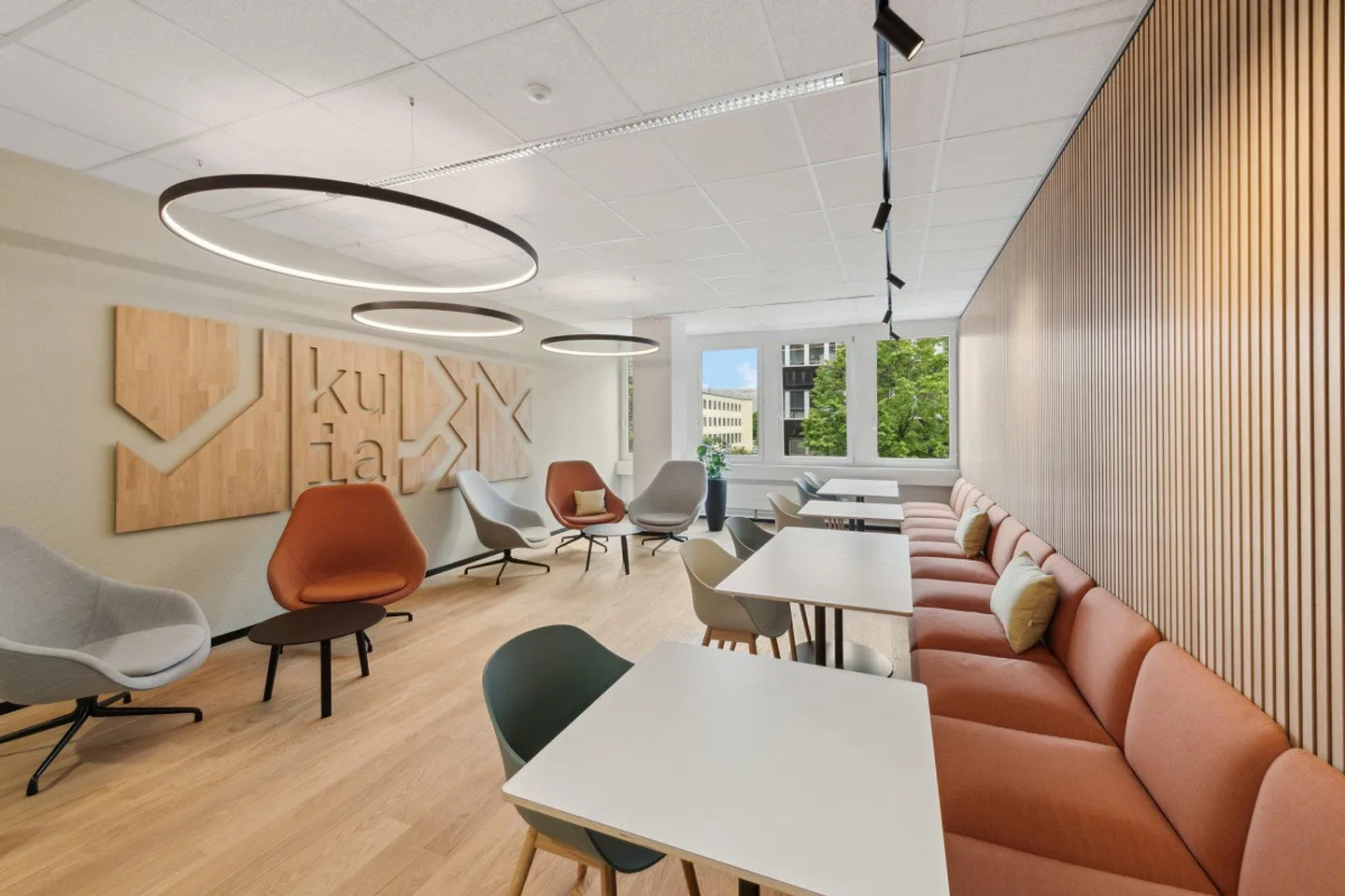 Professional Office Spaces in Spreitenbach – Unfurnished, Flexible & Customizable - Photo 3 of 13