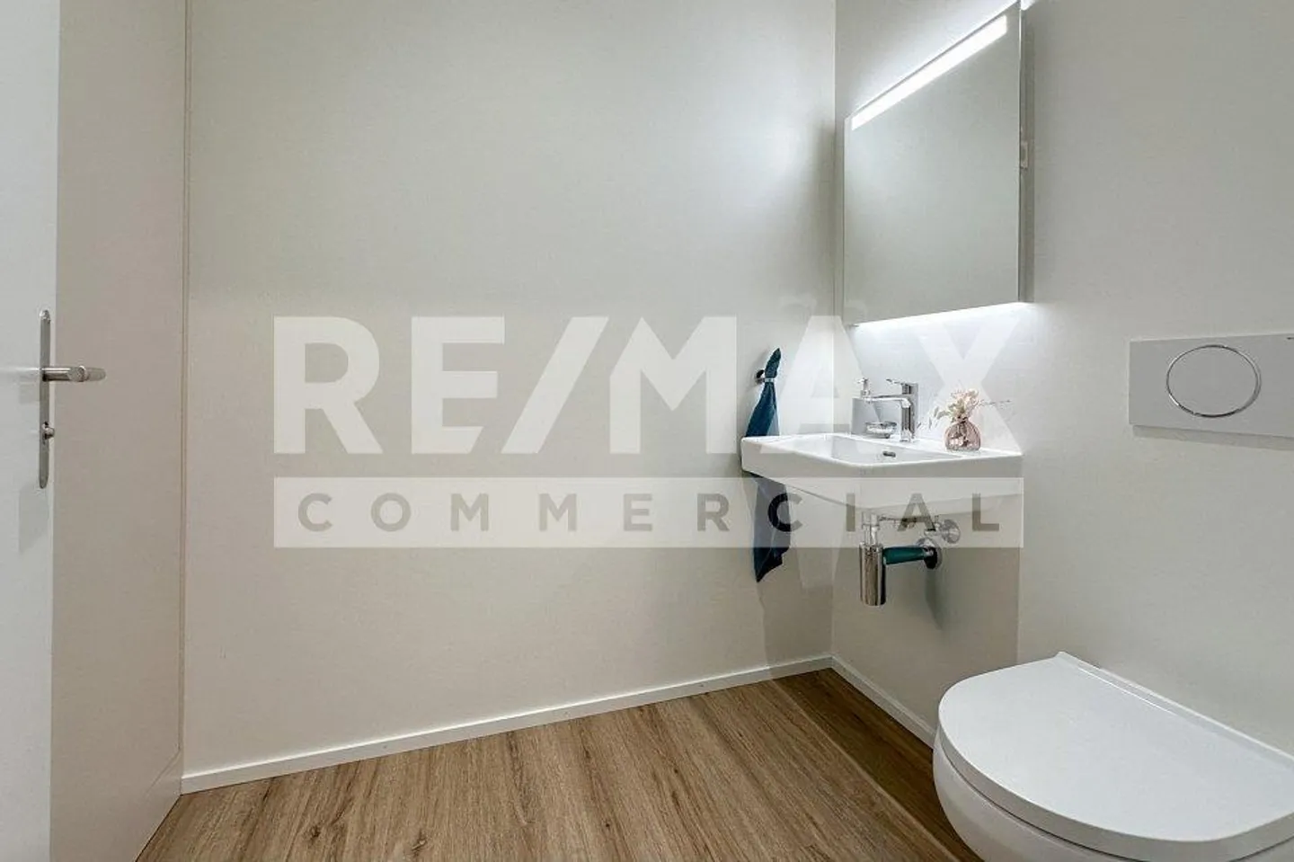 Spazio per il successo: Scopri la diversità della tua nuova sede aziendale - Foto 11 di 13