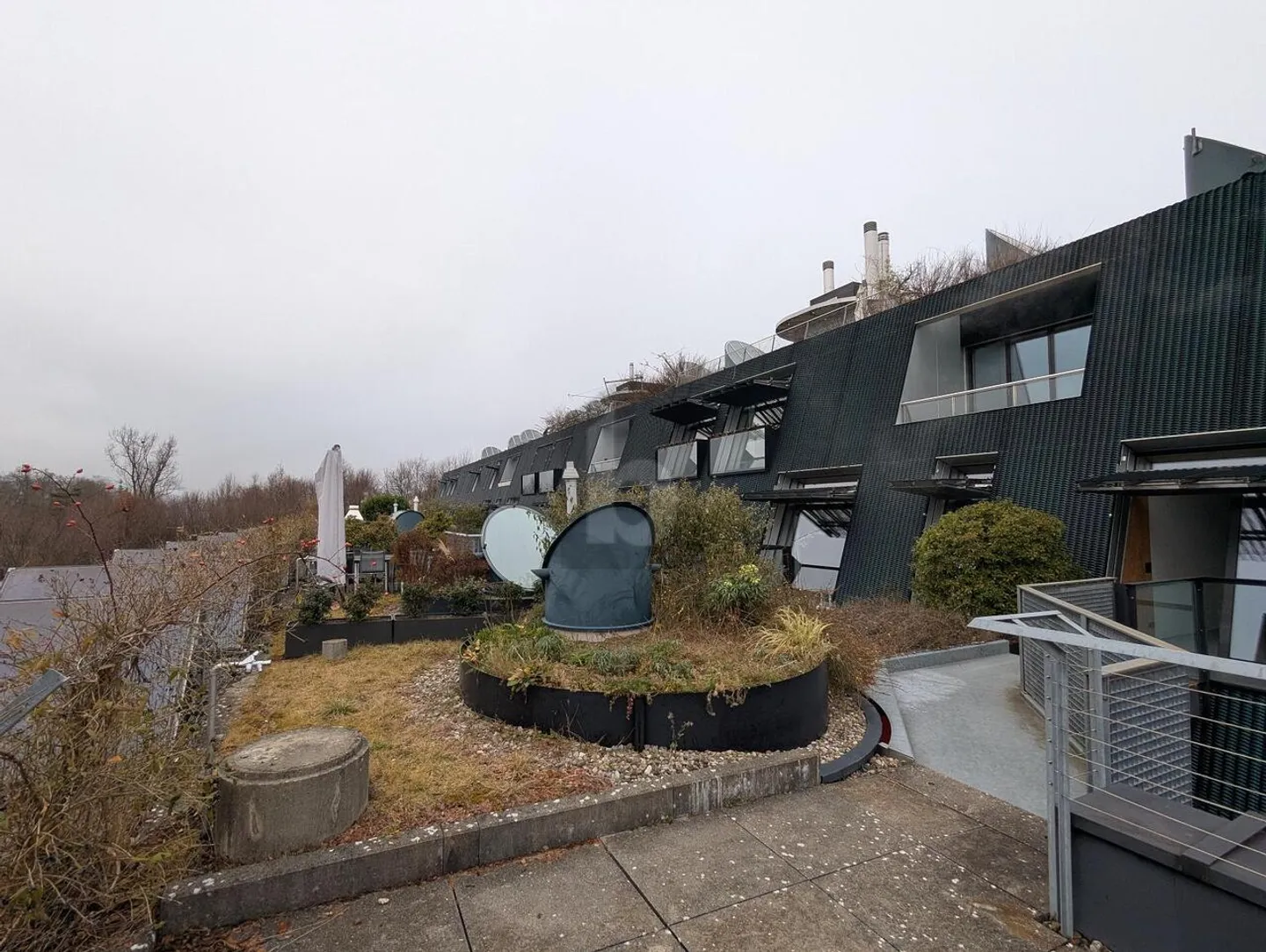 ARCHITEKTUR TRIFFT MODERNSTE BAU-TECHNIK - Foto 1 von 6