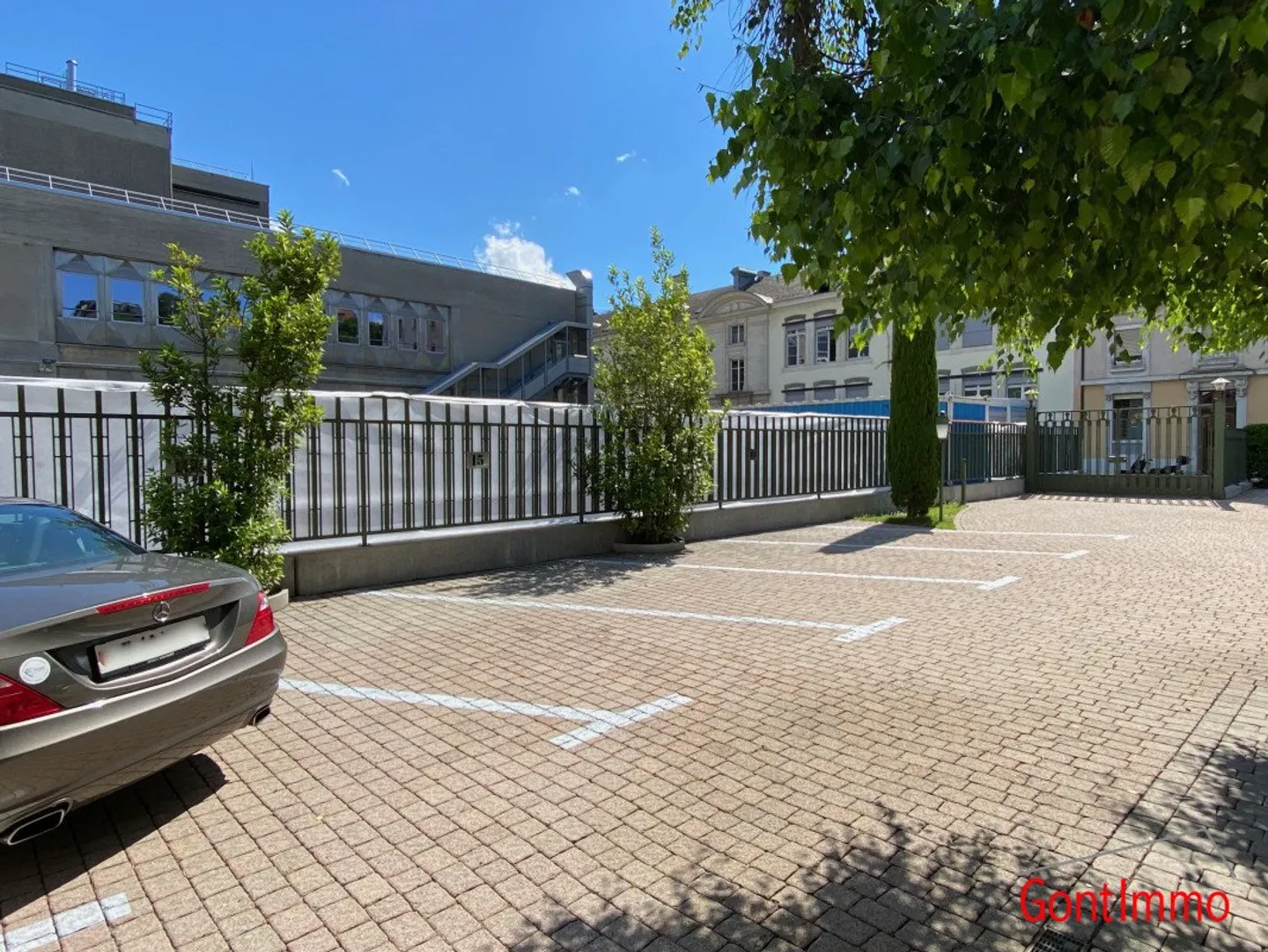 PARKING SPACE NEAR RUE DU STAND - Photo 1 of 1