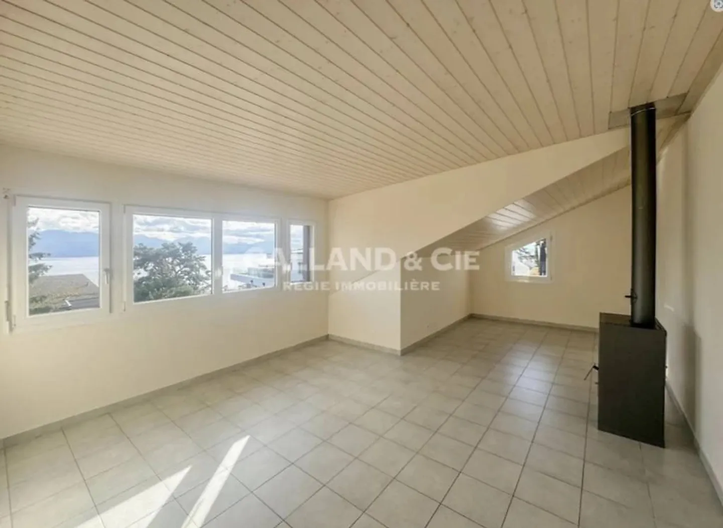 3.5 Room Apartment - Photo 3 of 5