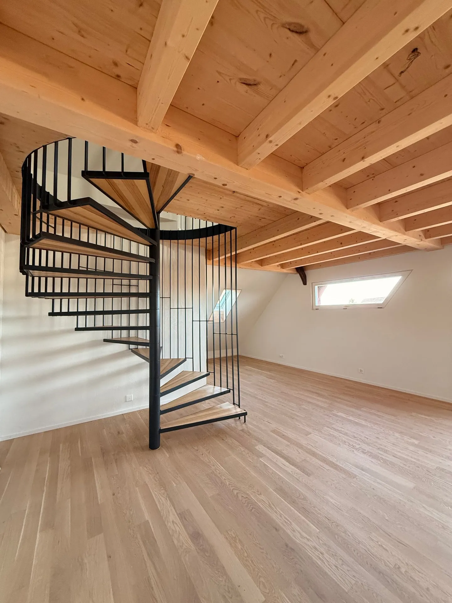 Vie exclusive avec caractère – Appartements entièrement rénovés dans une maison à colombages historique - Photo 1 sur 12