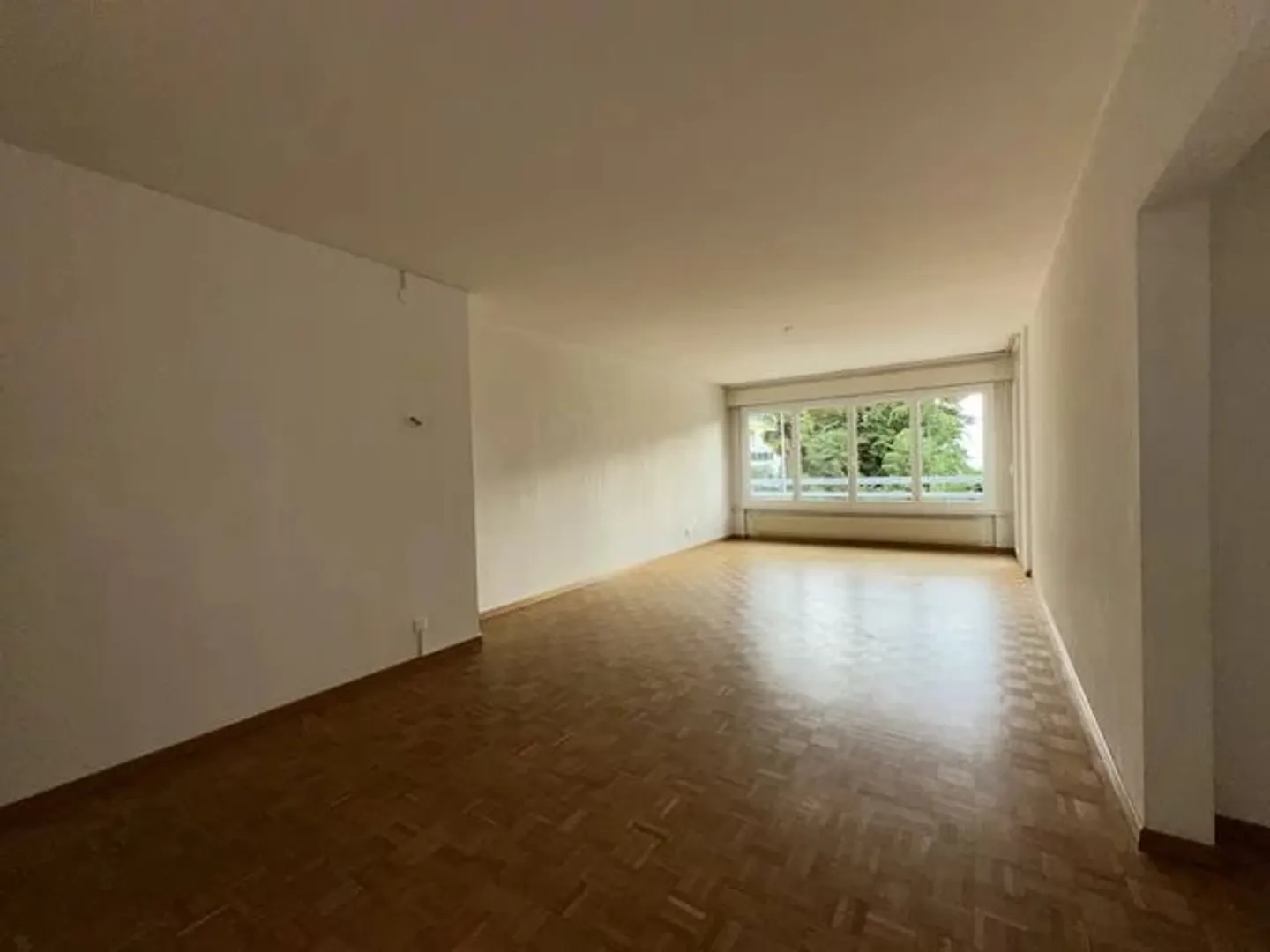 4-room apartment on the 1st floor - Photo 2 of 7