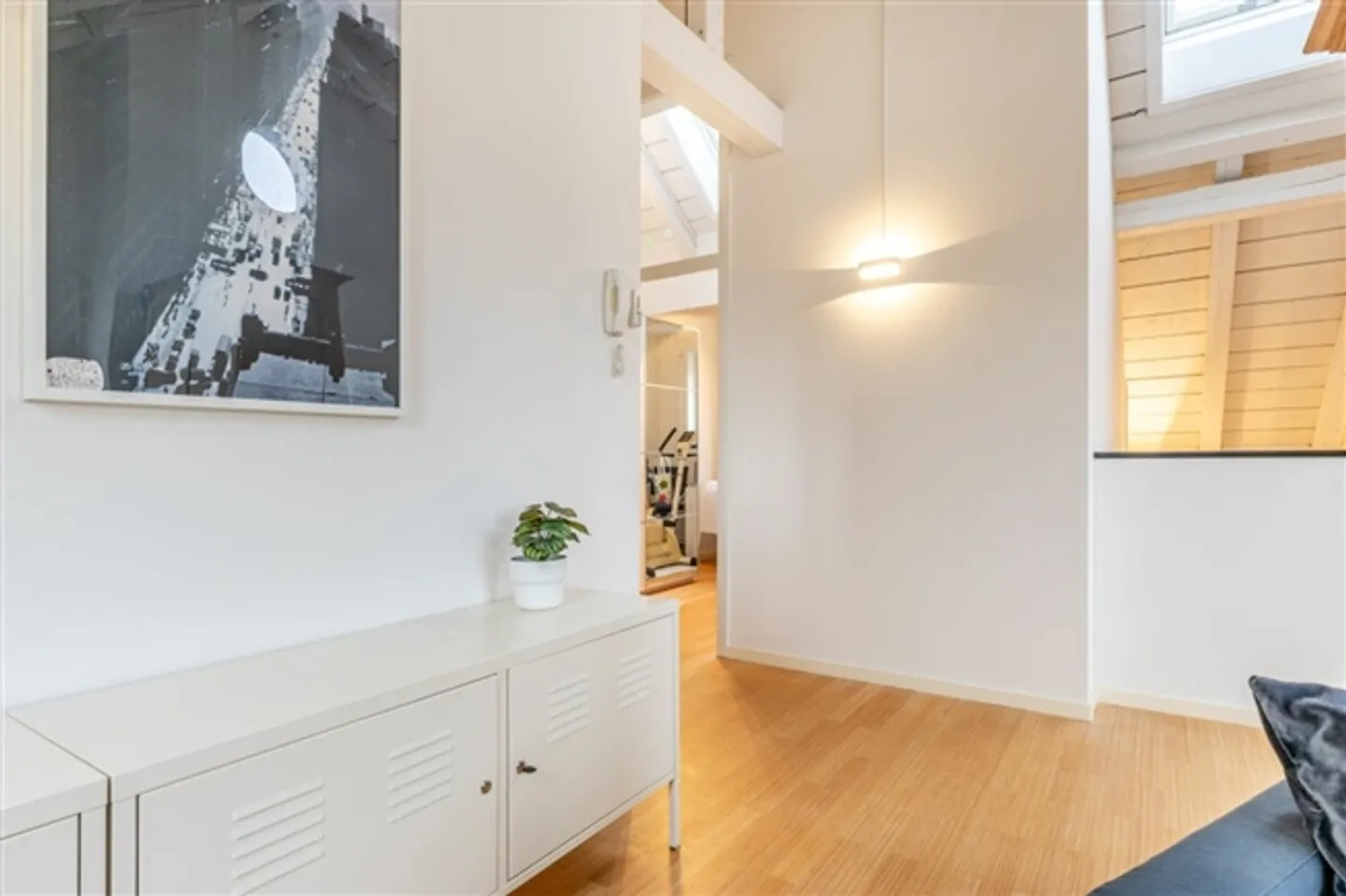 Appartamento maisonette di 6,5 stanze in una posizione centrale, tranquilla e privilegiata con una vista fantastica - Foto 13 di 20