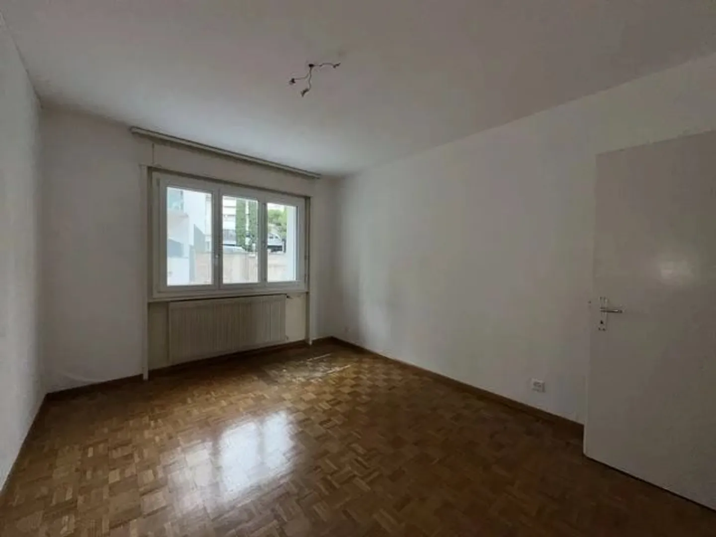 4-room apartment on the 1st floor - Photo 7 of 7