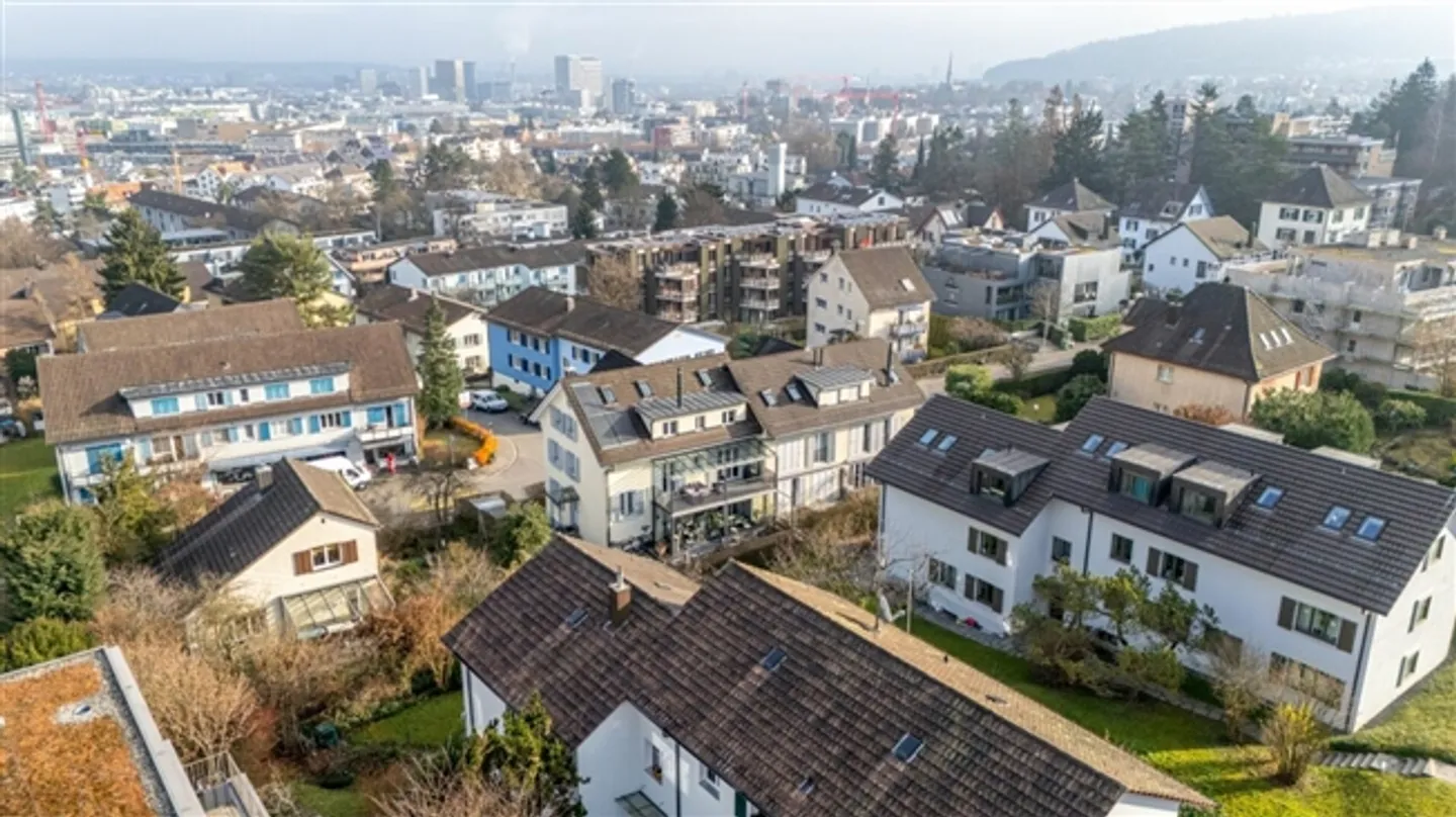 Appartamento maisonette di 6,5 stanze in una posizione centrale, tranquilla e privilegiata con una vista fantastica - Foto 20 di 20