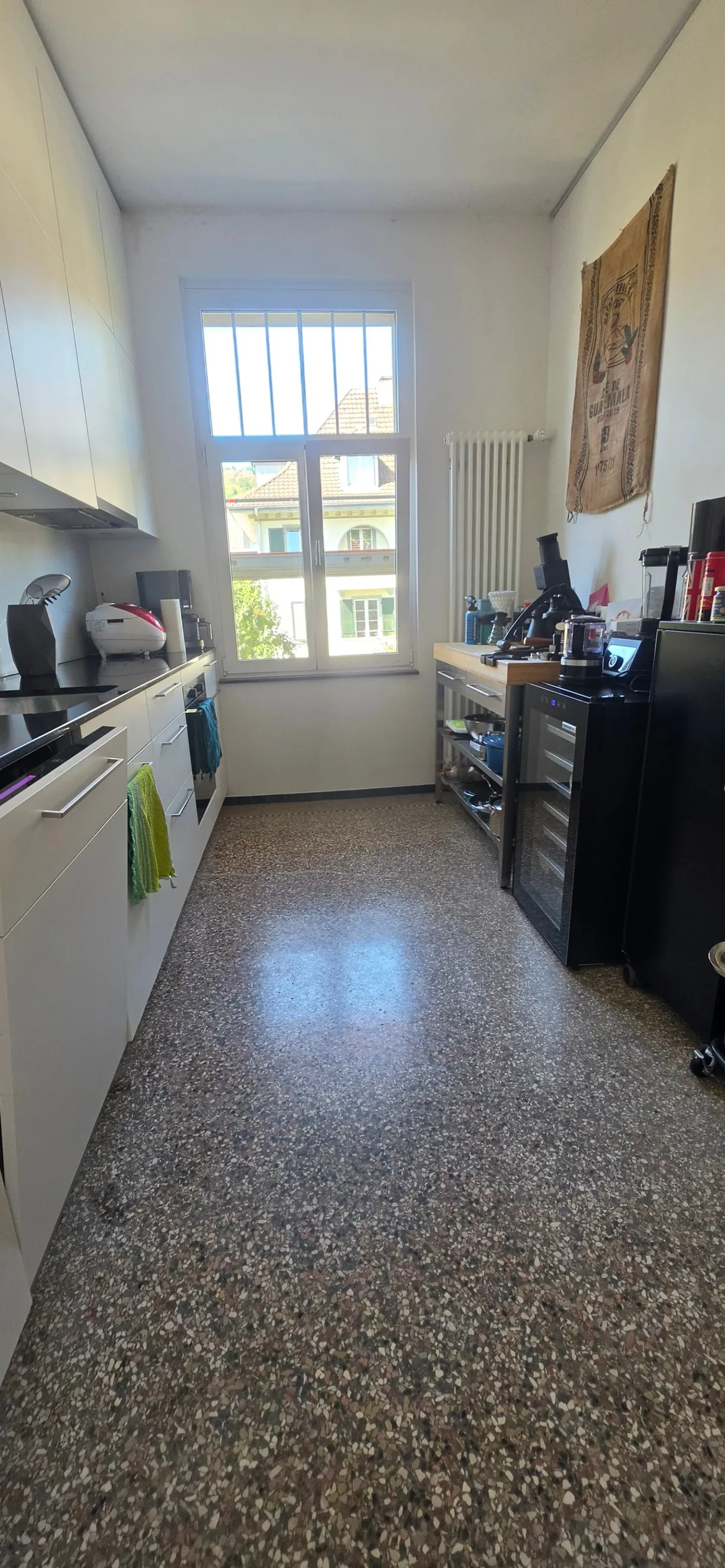 Appartement 4 pièces avec 3 balcons et hauts plafonds - Photo 1 sur 21