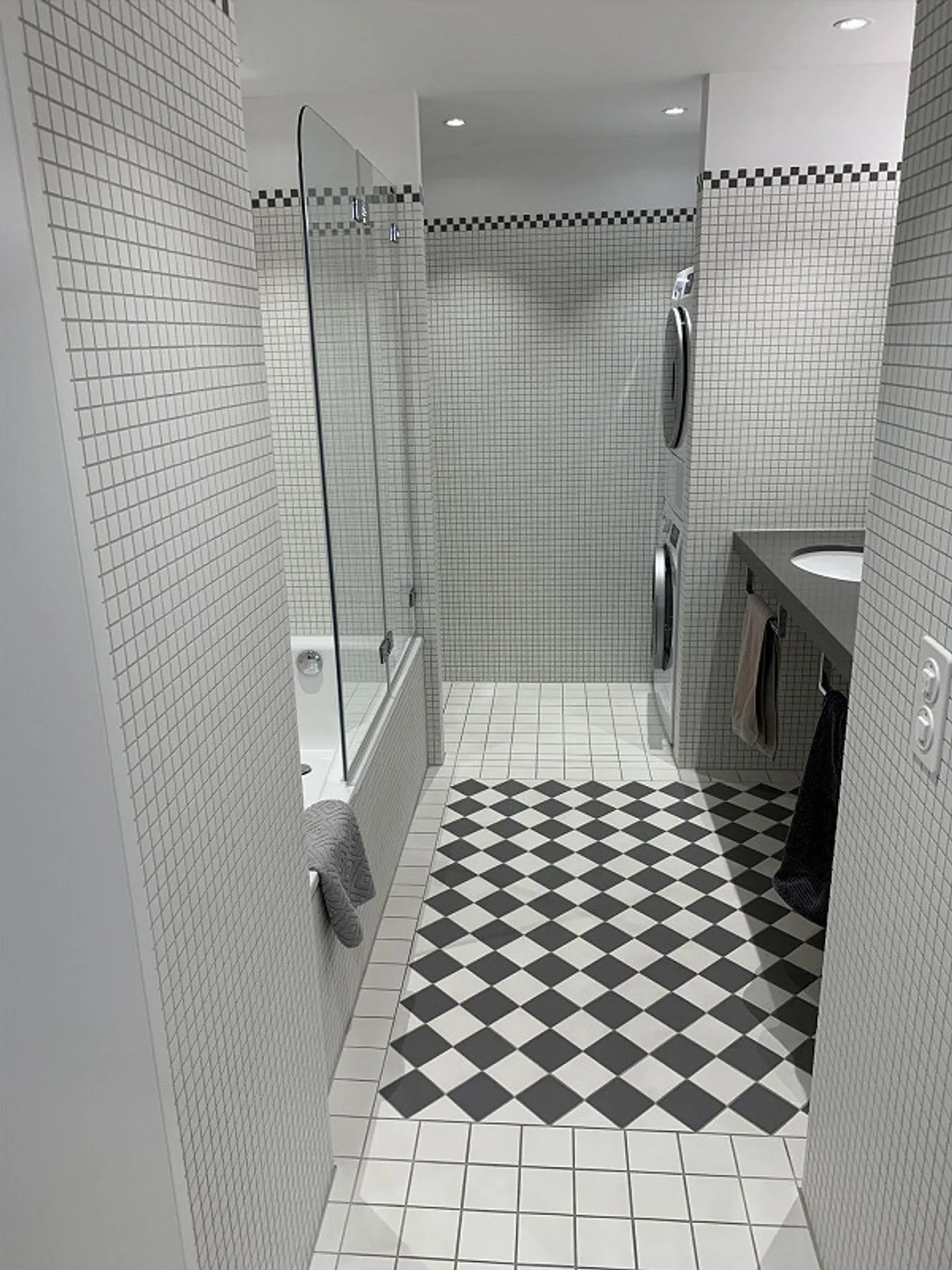 Fascino del centro storico - Vivere al Rennweg - dal 1 aprile 2026 - Foto 4 di 6