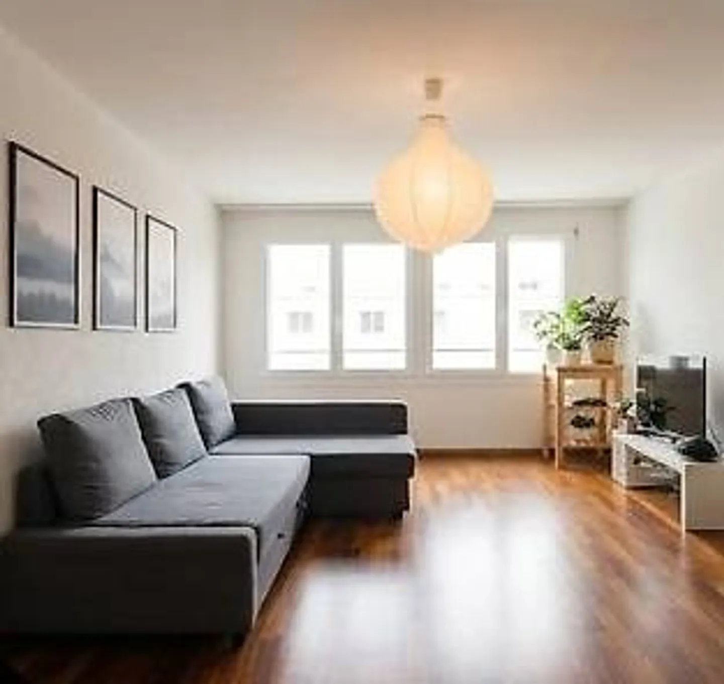 Appartement moderne au centre-ville - Photo 1 sur 5