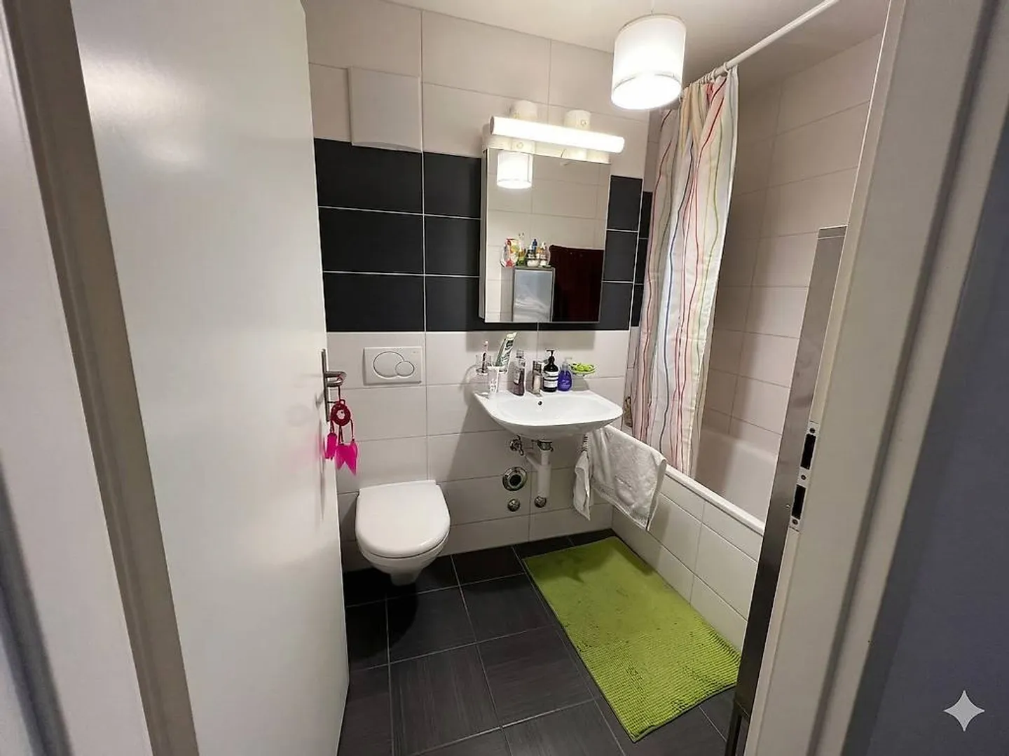 Appartement moderne au centre-ville - Photo 5 sur 5