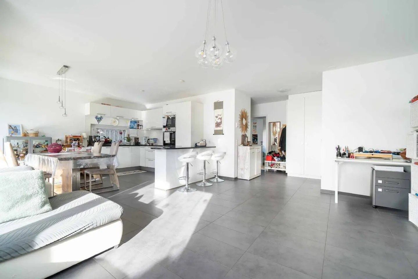 Superbe 3.5 pièces avec jardin privatif - Photo 5 sur 11