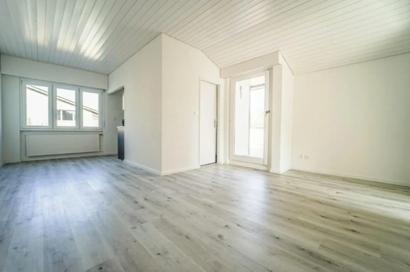 Charmante Wohnung in der Natur - Foto 4 von 9