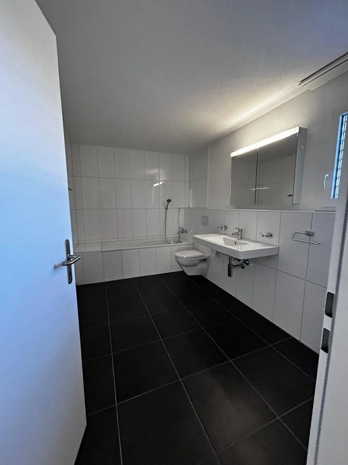 Moderne 3.5-Zimmerwohnung - Foto 4 von 7