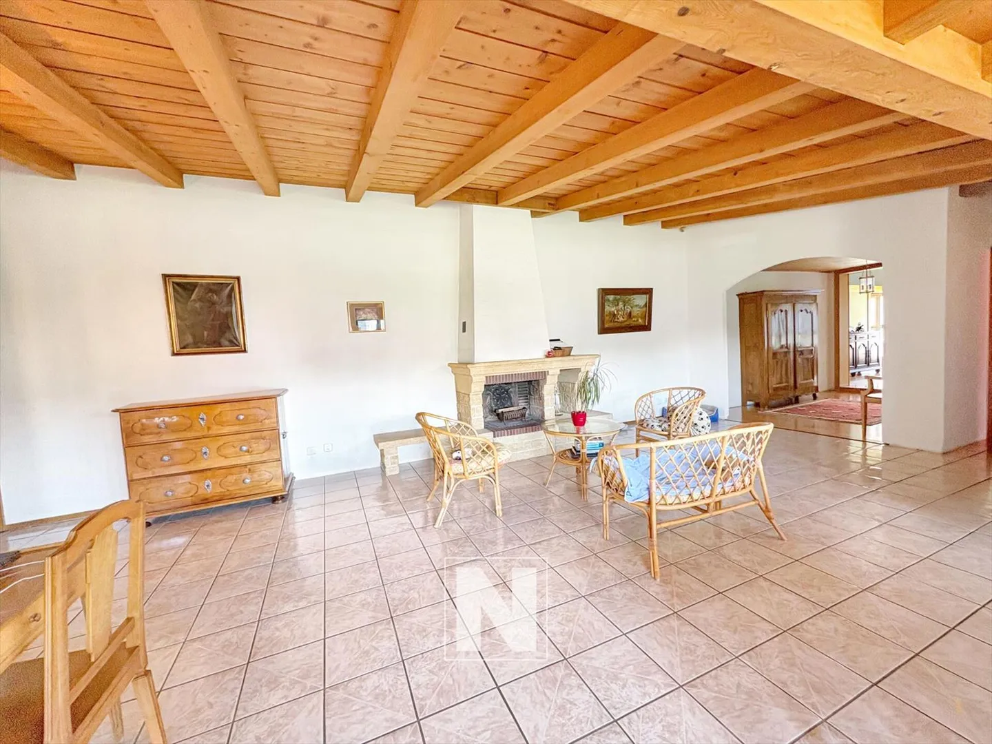 Gemischt genutztes Gebäude 5.5 Zimmer - Foto 3 von 13