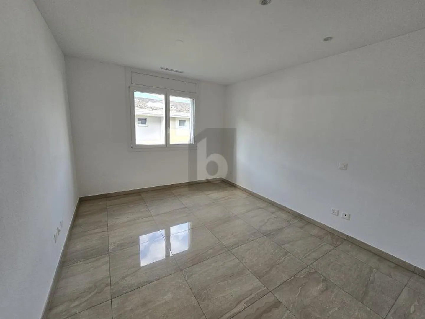 2.5 room apartment - Photo 4 of 6