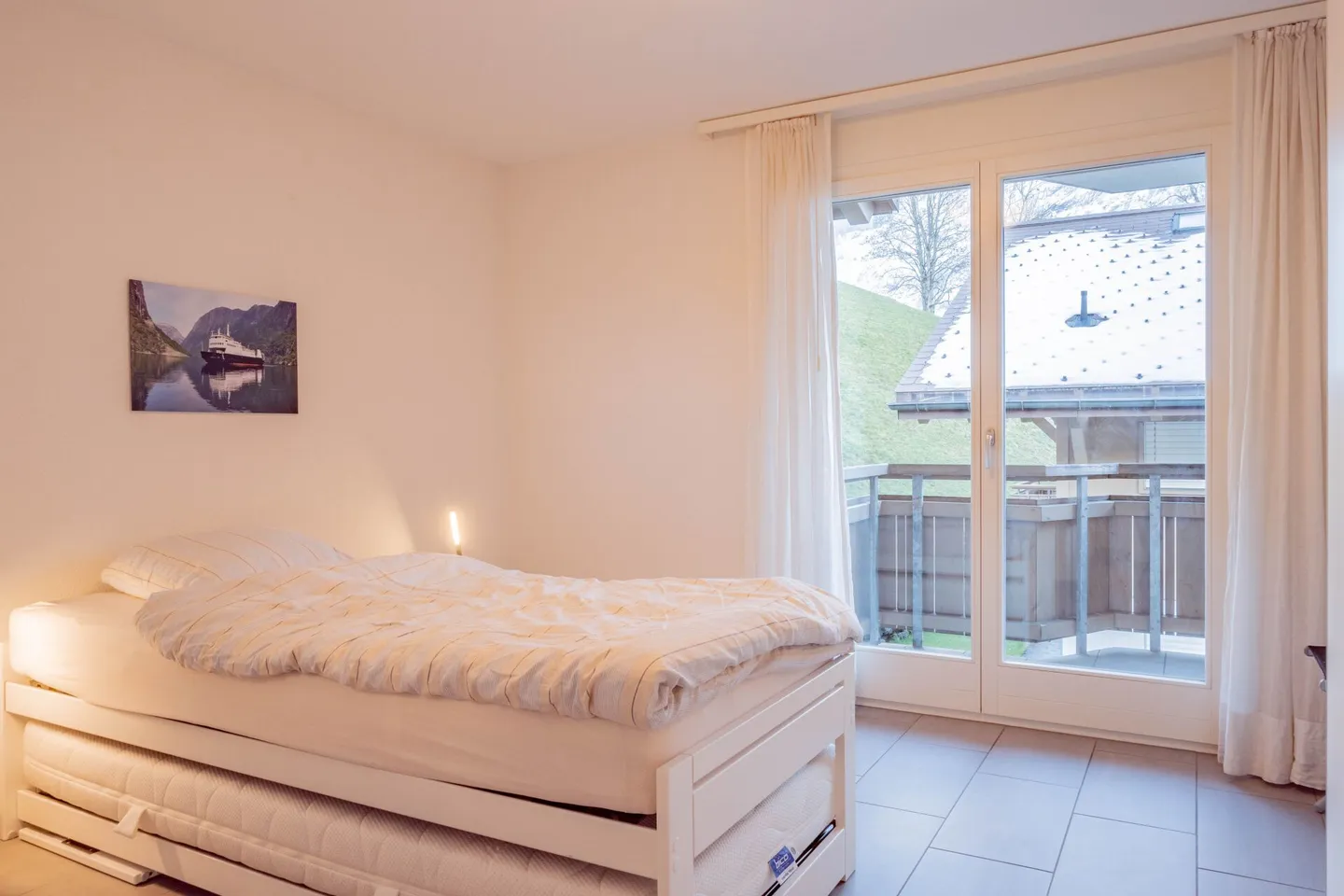 Charming and Central 2 Bedroom Apartment in Chalet Sans Souci - Photo 12 of 19
