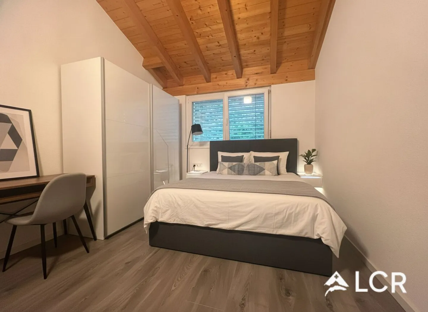 Beautiful individual house of 5.5P in Aproz / 4 bedrooms / 1 office / large private garden - Photo 8 of 11
