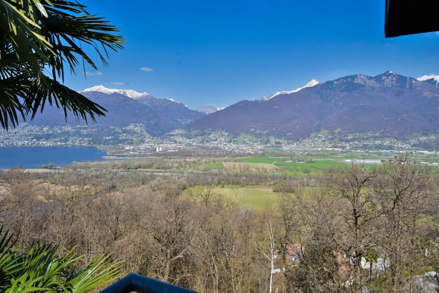 Mittelmeer-Juwel mit Garten und Blick auf den Lago Maggiore - Foto 11 von 15