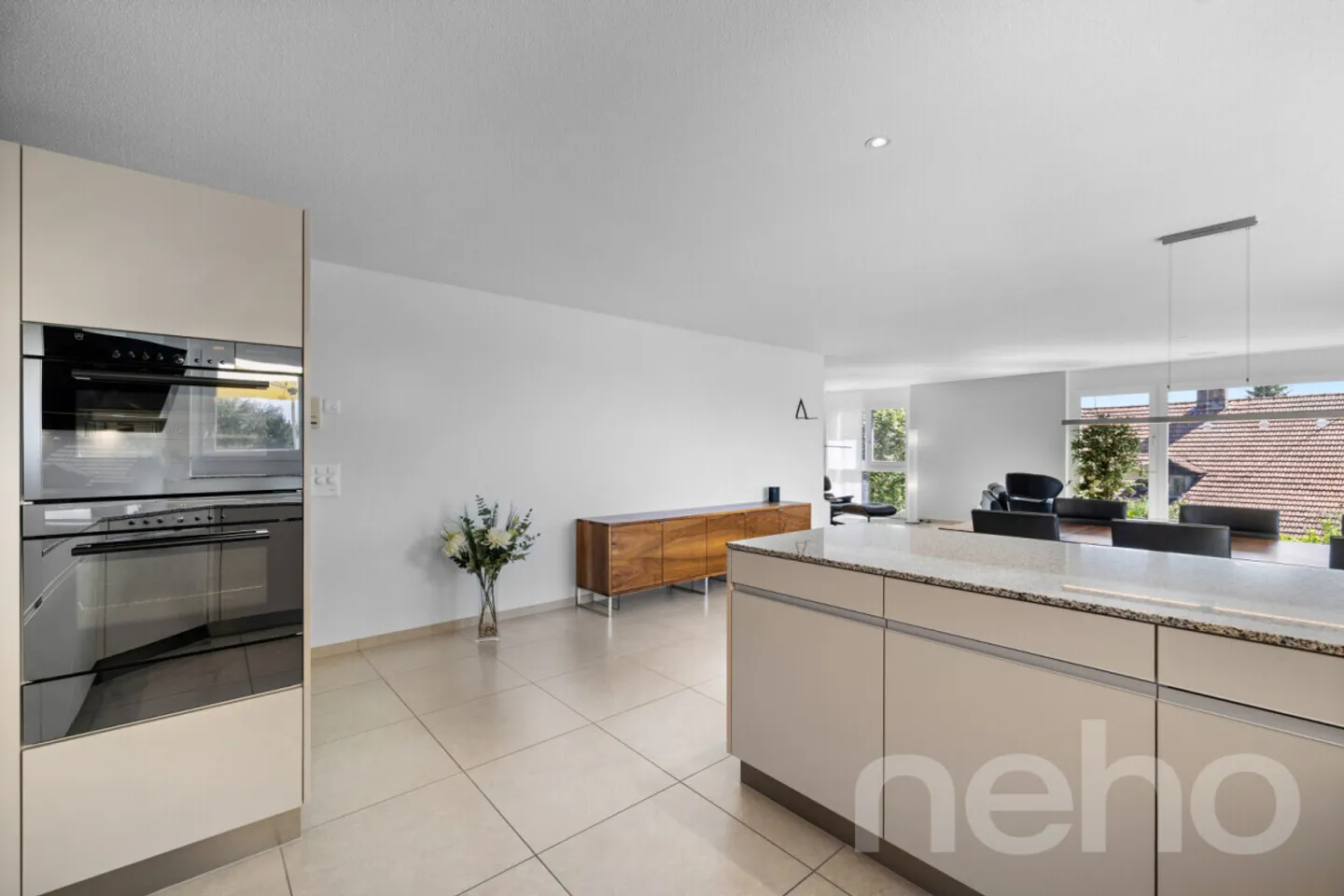 More than just living: Lifestyle retreat with building plot as garden - Photo 9 of 13