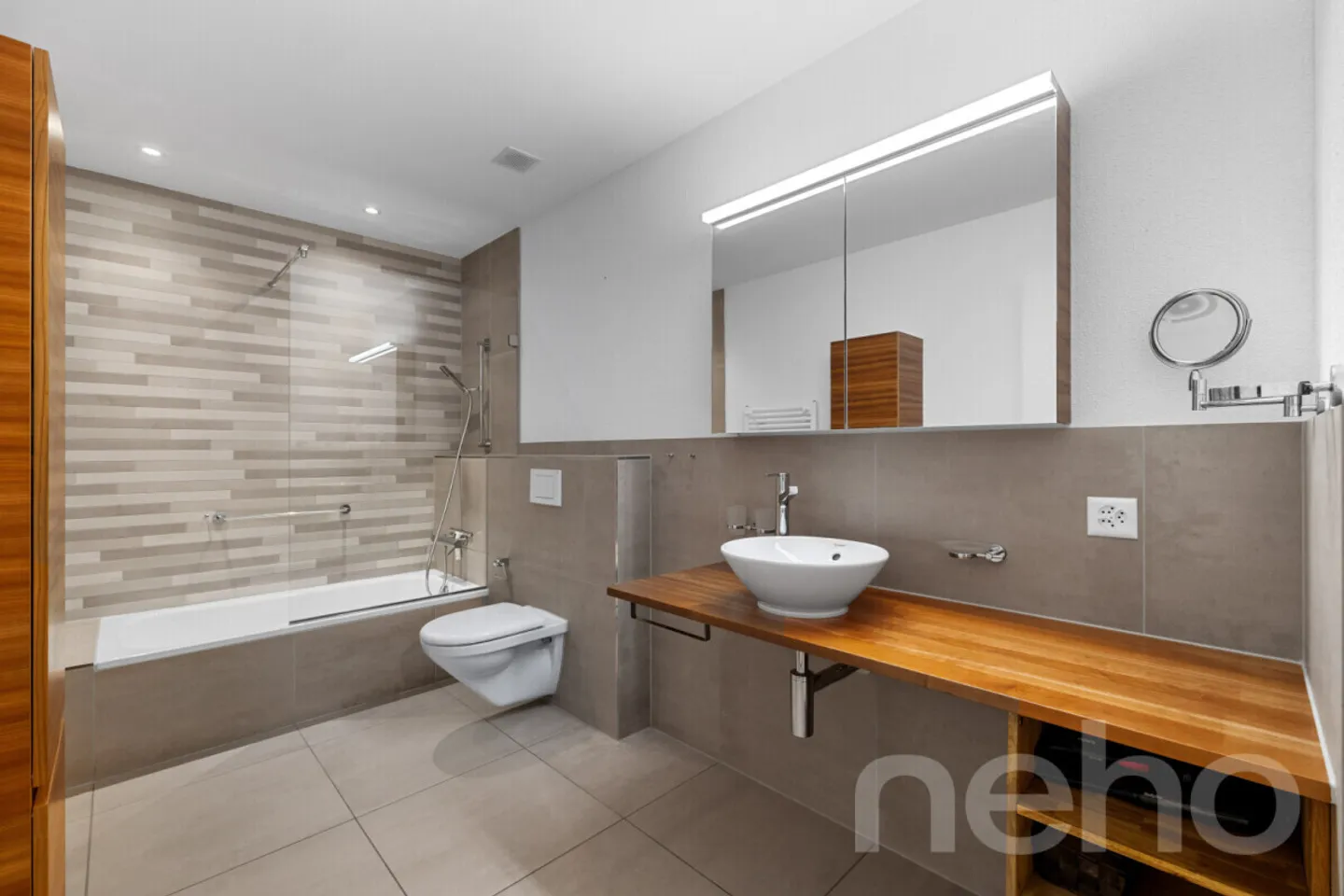 More than just living: Lifestyle retreat with building plot as garden - Photo 10 of 13