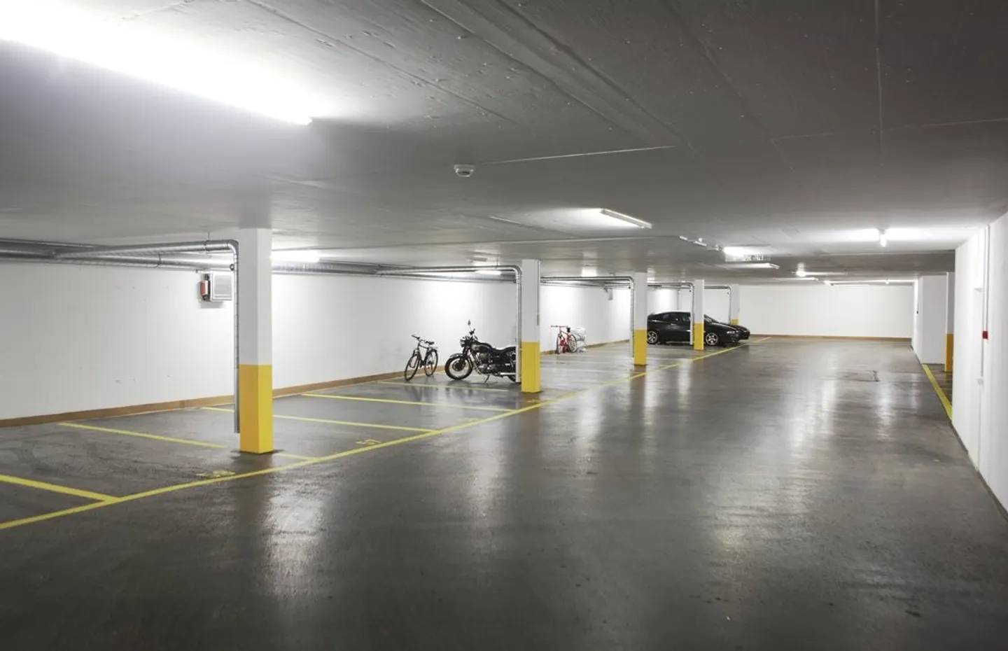 Modern 3.5-Room Apartment - Photo 8 of 8
