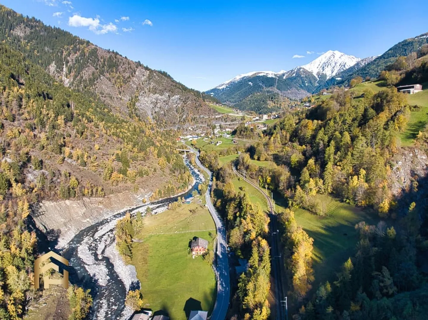 Box de garage pratique dans le meilleur emplacement au-dessus de la station de vallée de Betten - Photo 12 sur 13